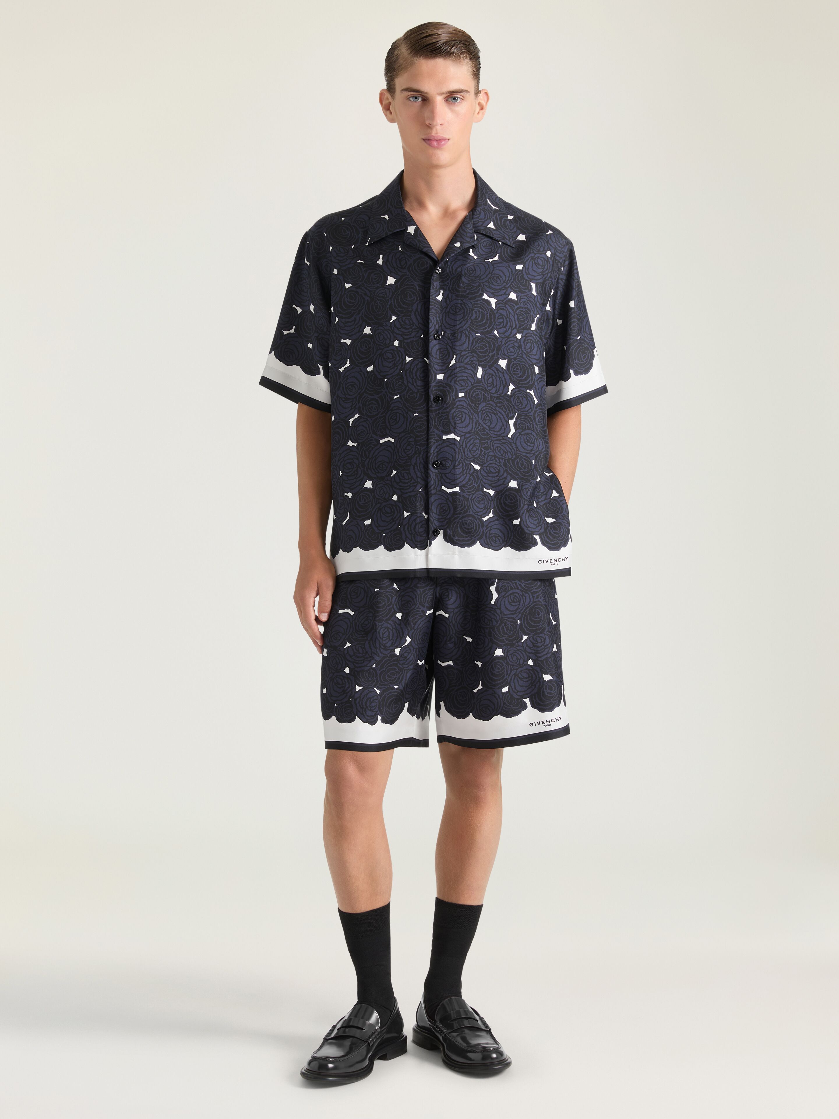 Givenchy - Men's Silk Bermuda Shorts - Size 52