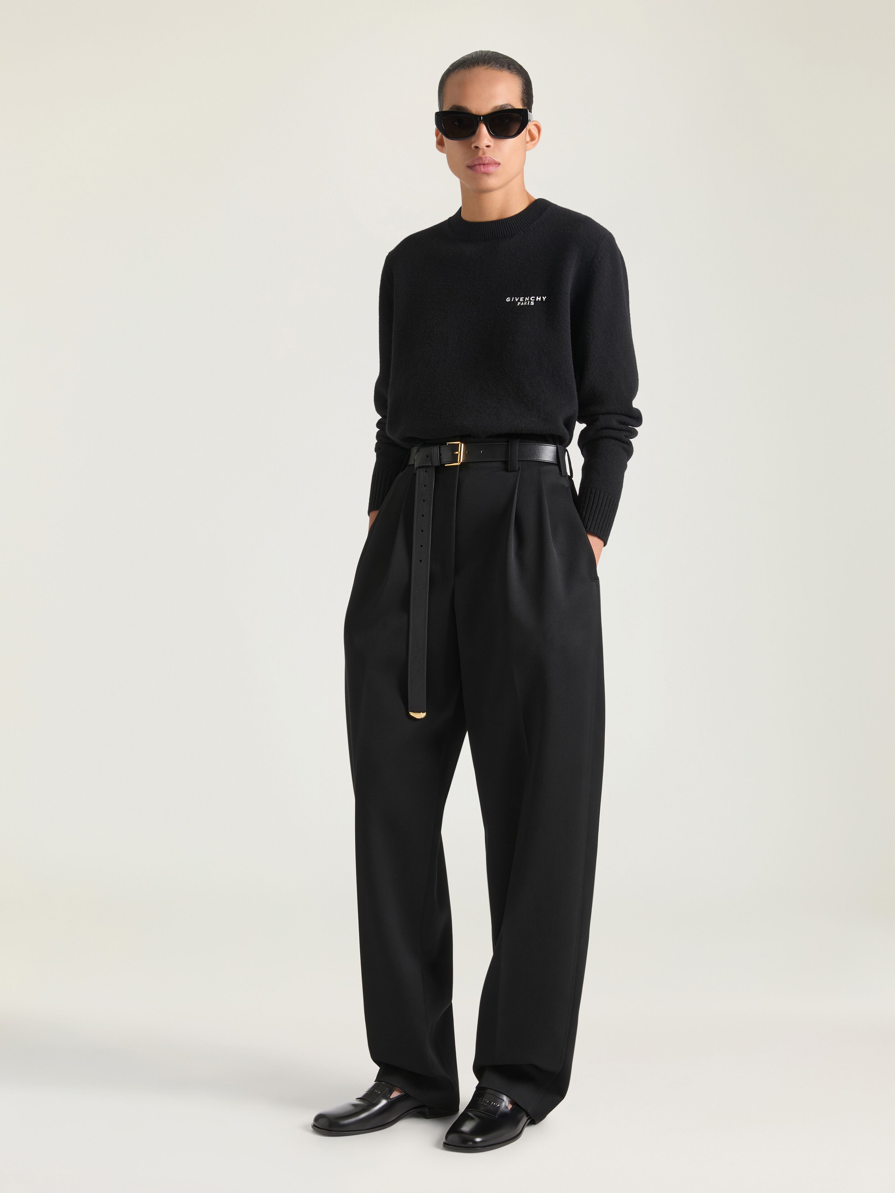 Givenchy - Women's Wool Cashmere Crew Neck Sweater - XS