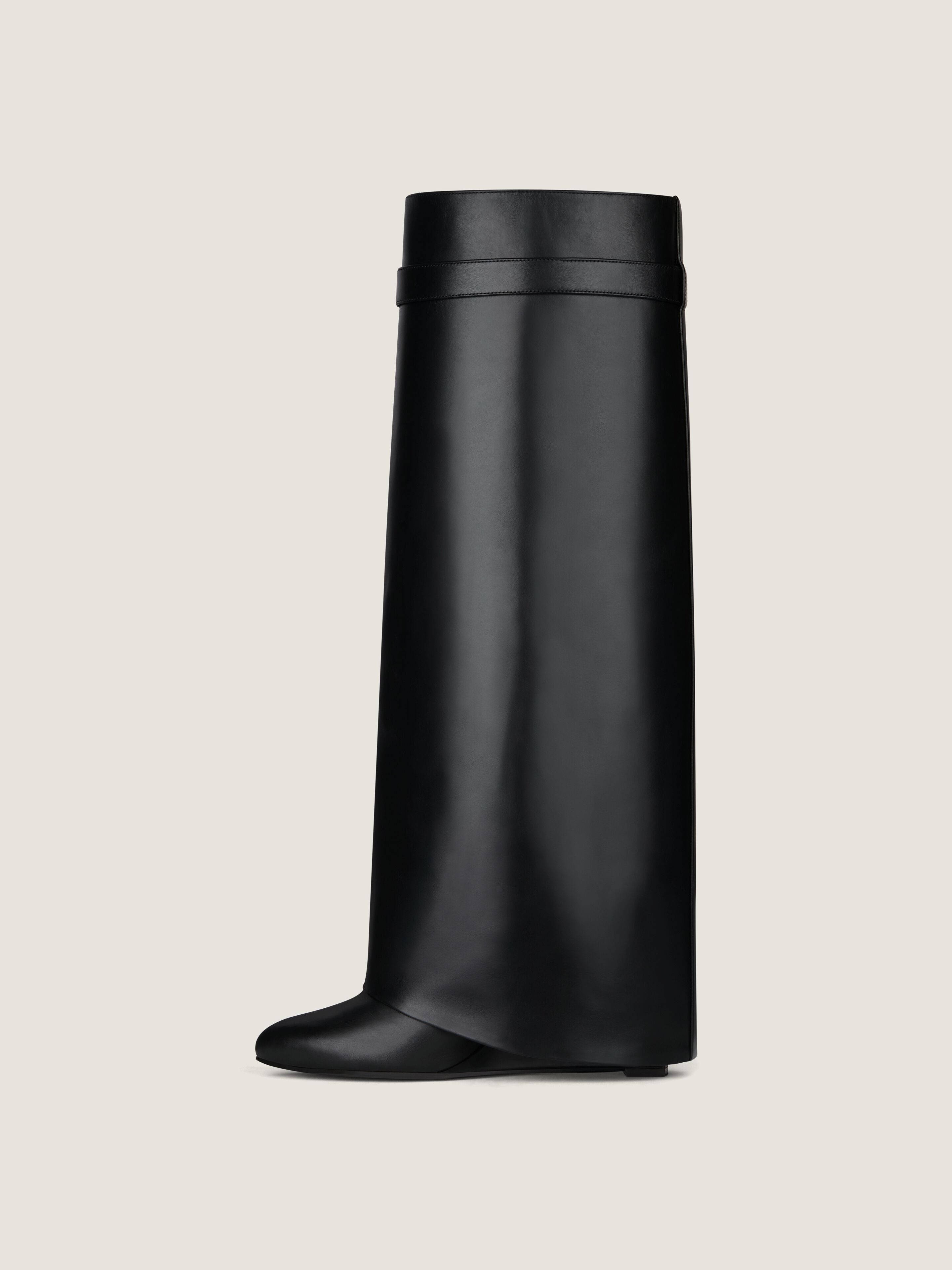 シャークロックブーツ - ブラック ブラック | GIVENCHY JP
