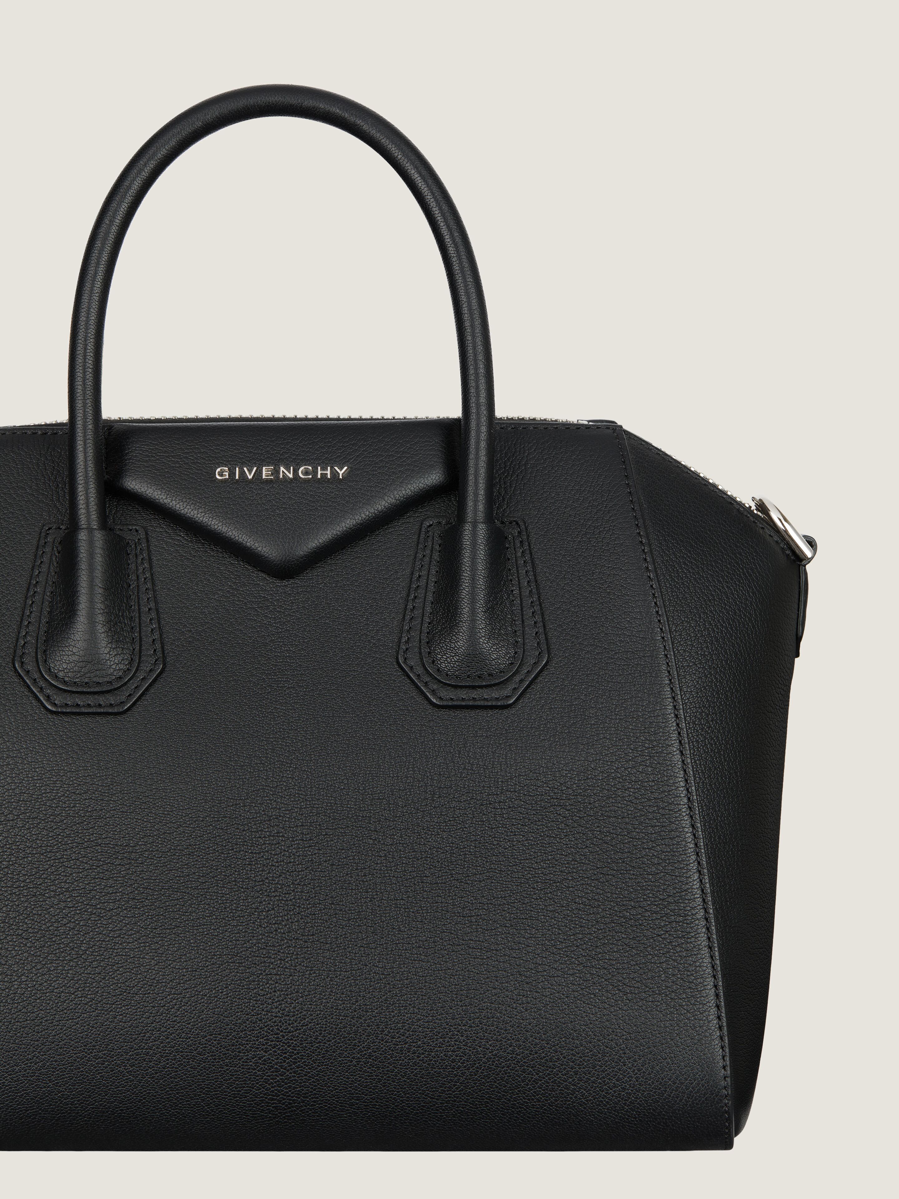 Small Antigona bag in grained leather | Givenchy CA | Givenchy