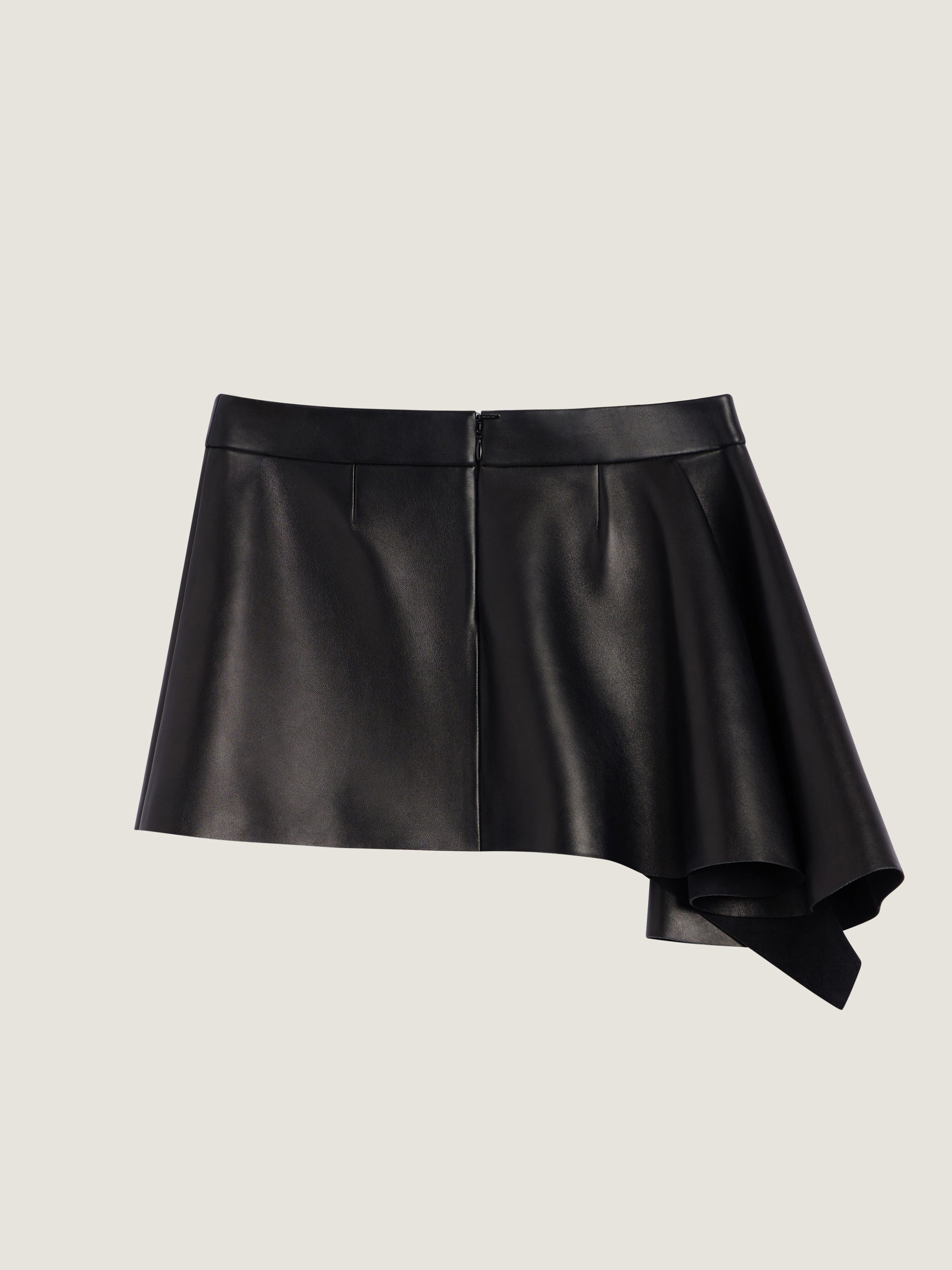 Slashed mini skirt in leather in - black - BW414R61ZX-001 | Givenchy