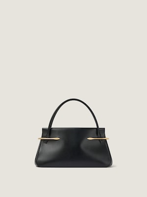 Medium Pinch bag in leather