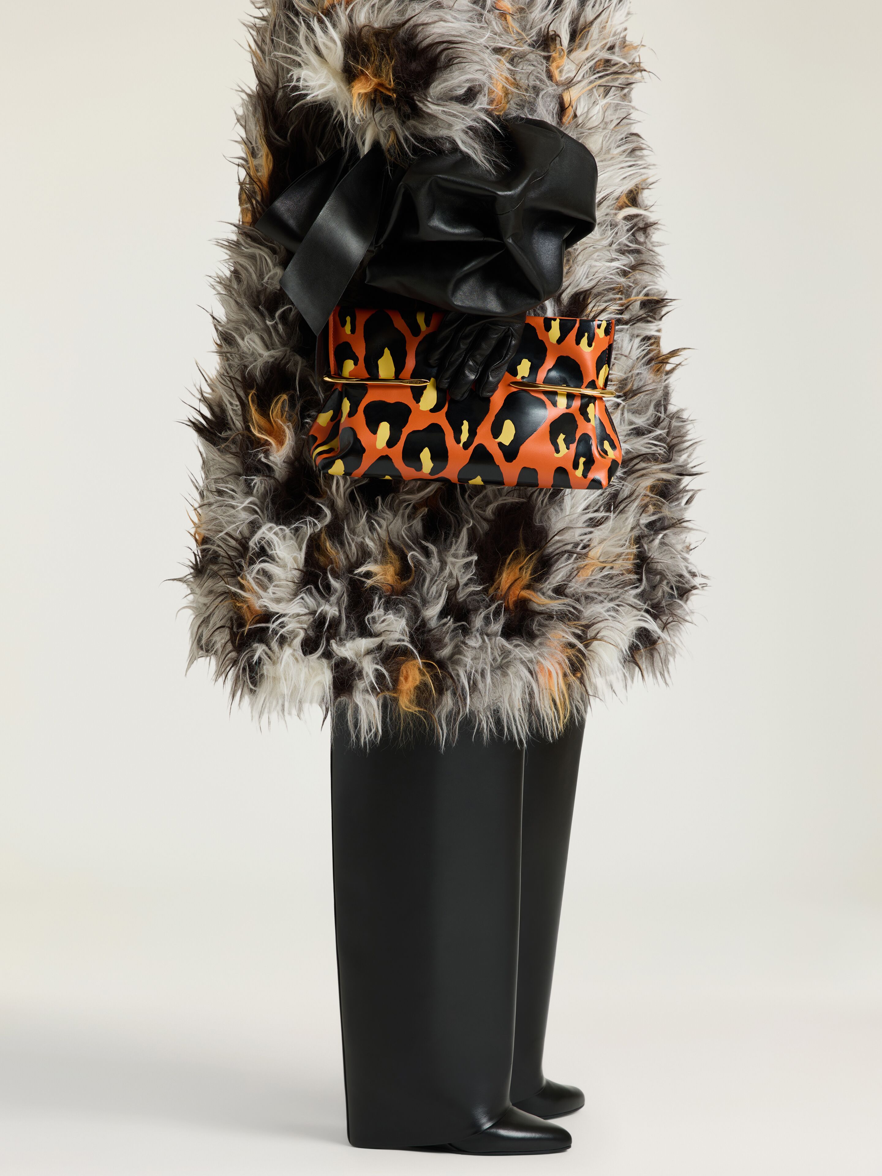 Pinch Soft clutch in nappa leather with leopard print in - black