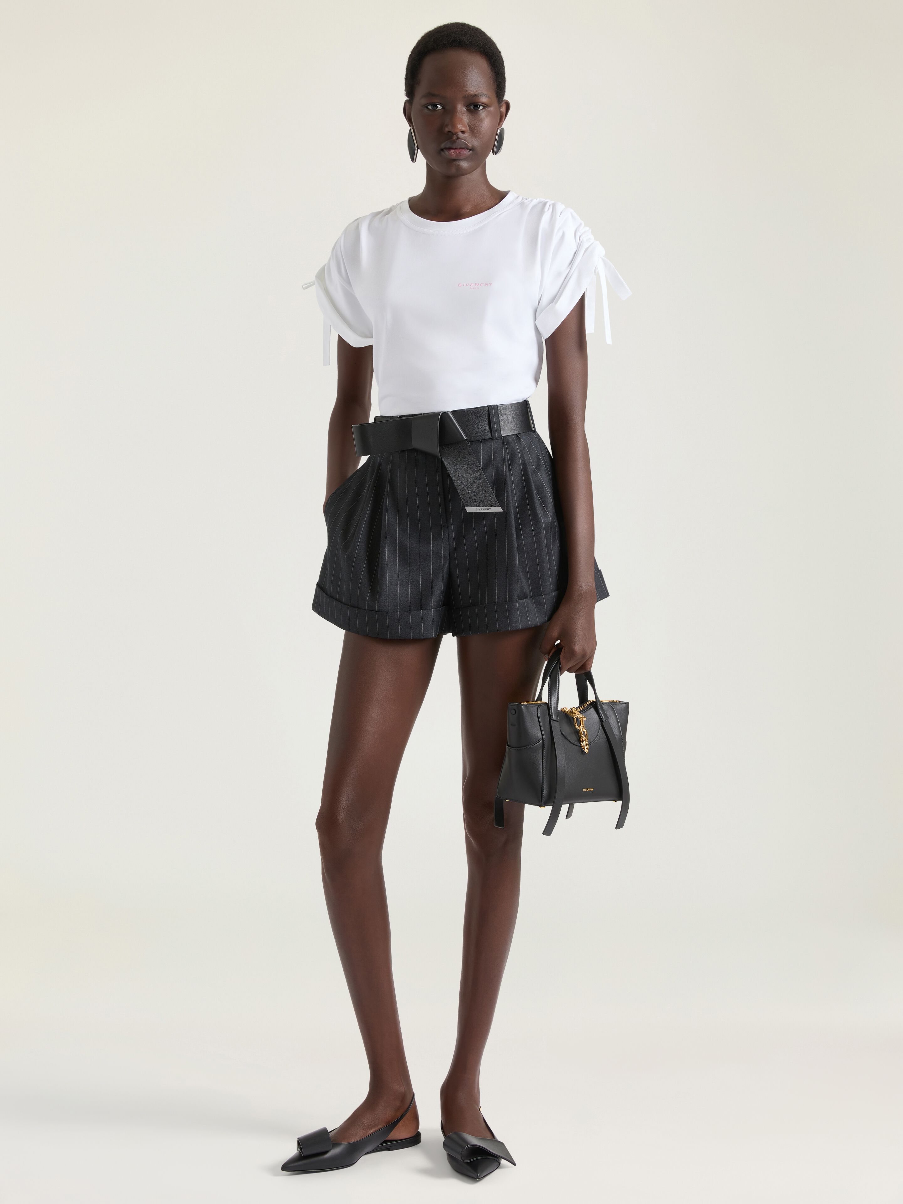 T-shirt in cotton with bows in - white - BW70G931D8-100 | Givenchy US
