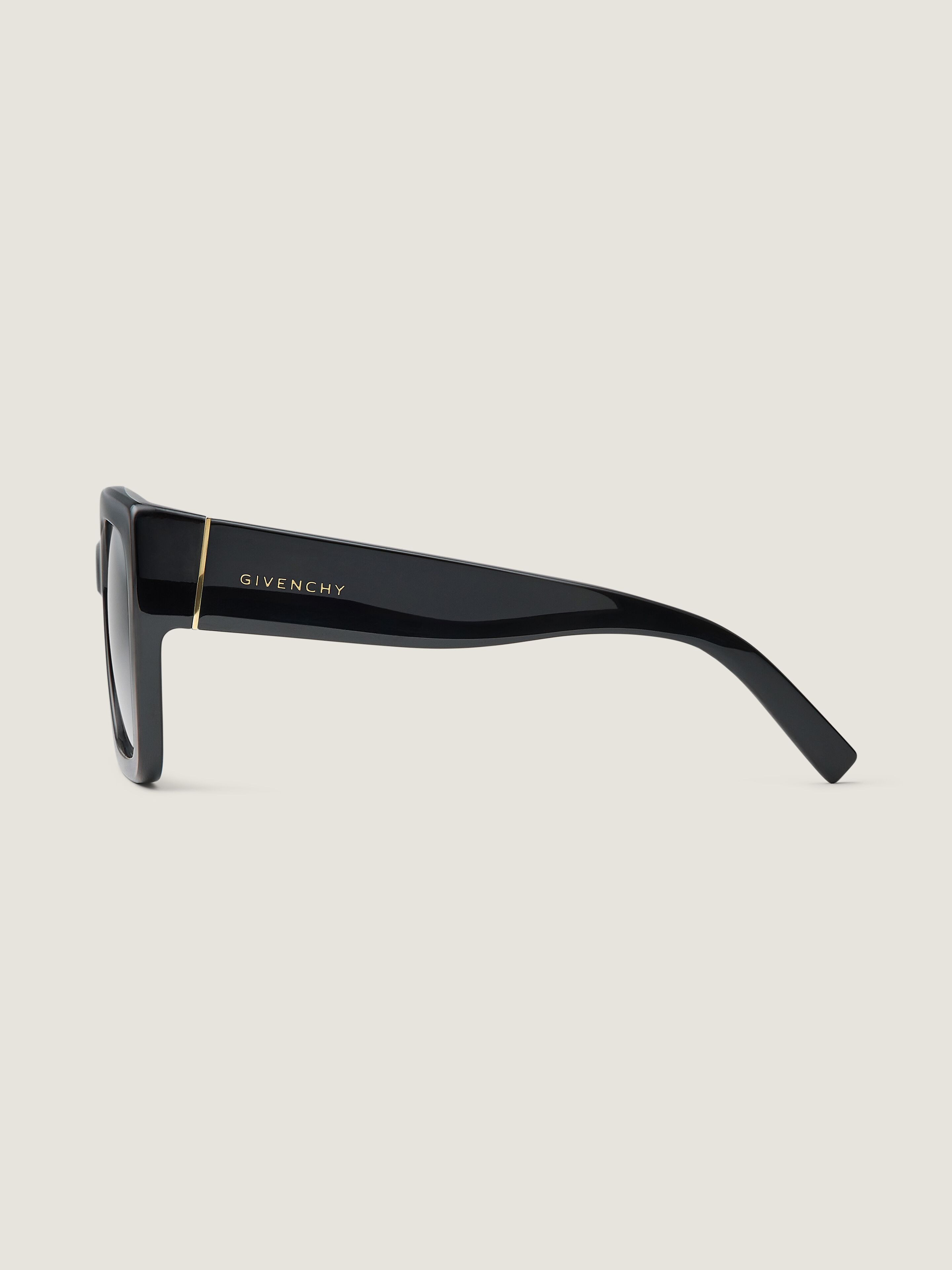 GIVENCHY ☆サングラス ☆ケース付き Givenchy Bold sunglasses in