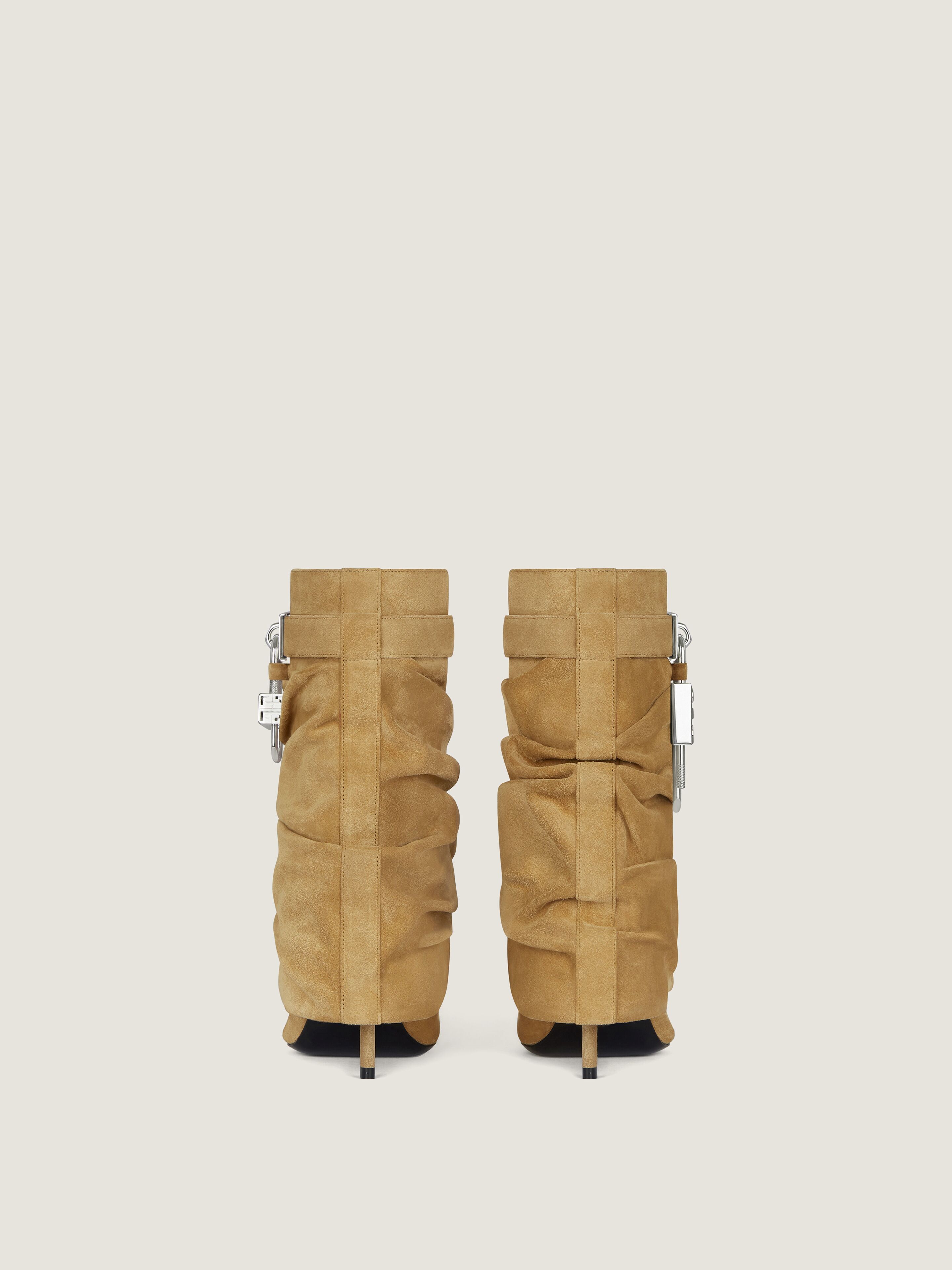 ミドルブーツ GIVENCHY Women Boots BE604TE293231 Beige Shark Lock Stiletto ankle boots in suede in - hazel