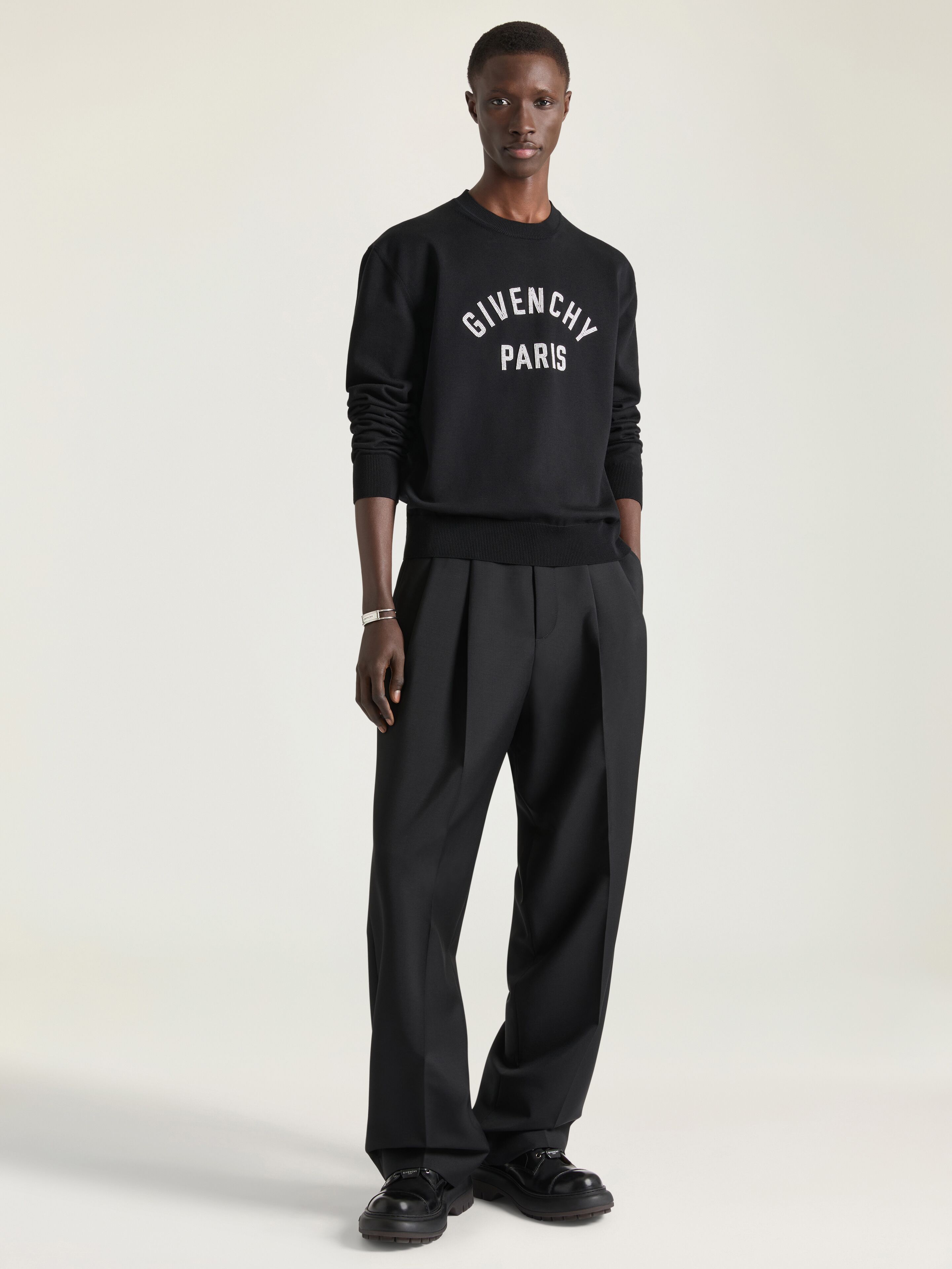 Sweater in knit with Givenchy Paris pearl embroidery in - black