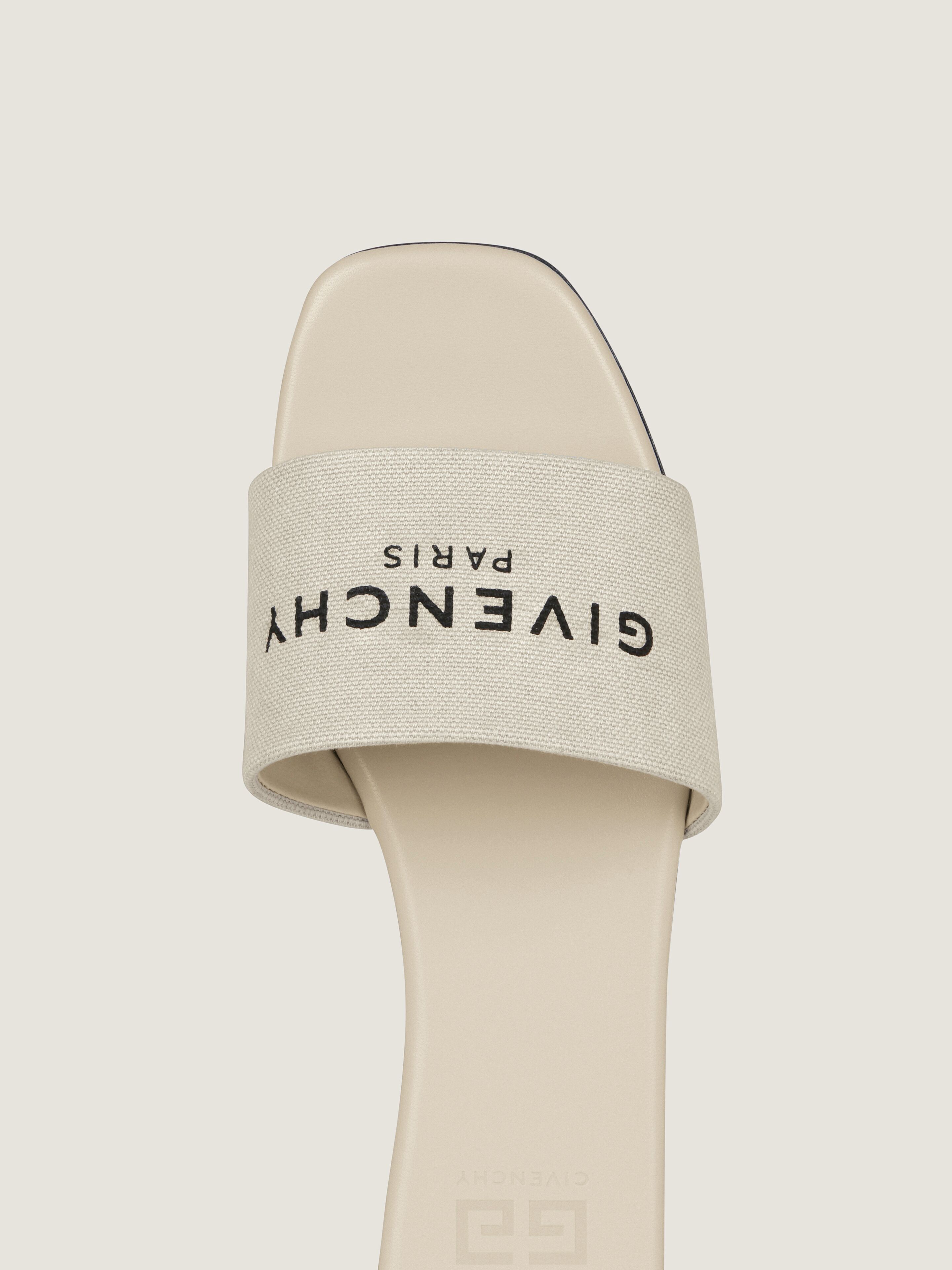 【送料&関税込】Givenchy 4g Plaque Squaretoe Mules Givenchy 50mm 4G Plaque Mules | Black | FARFETCH JO