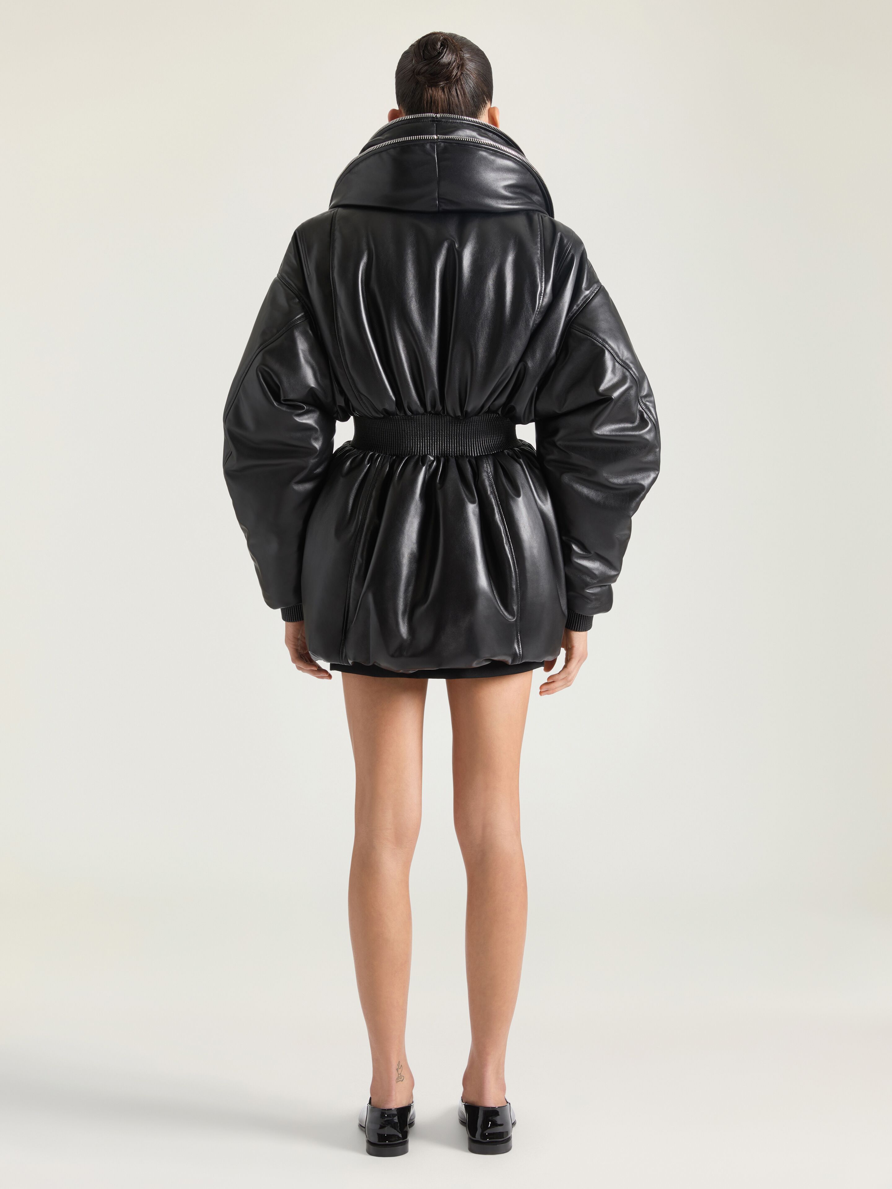 Hourglass bomber with zipped shawl collar in leather | Givenchy US