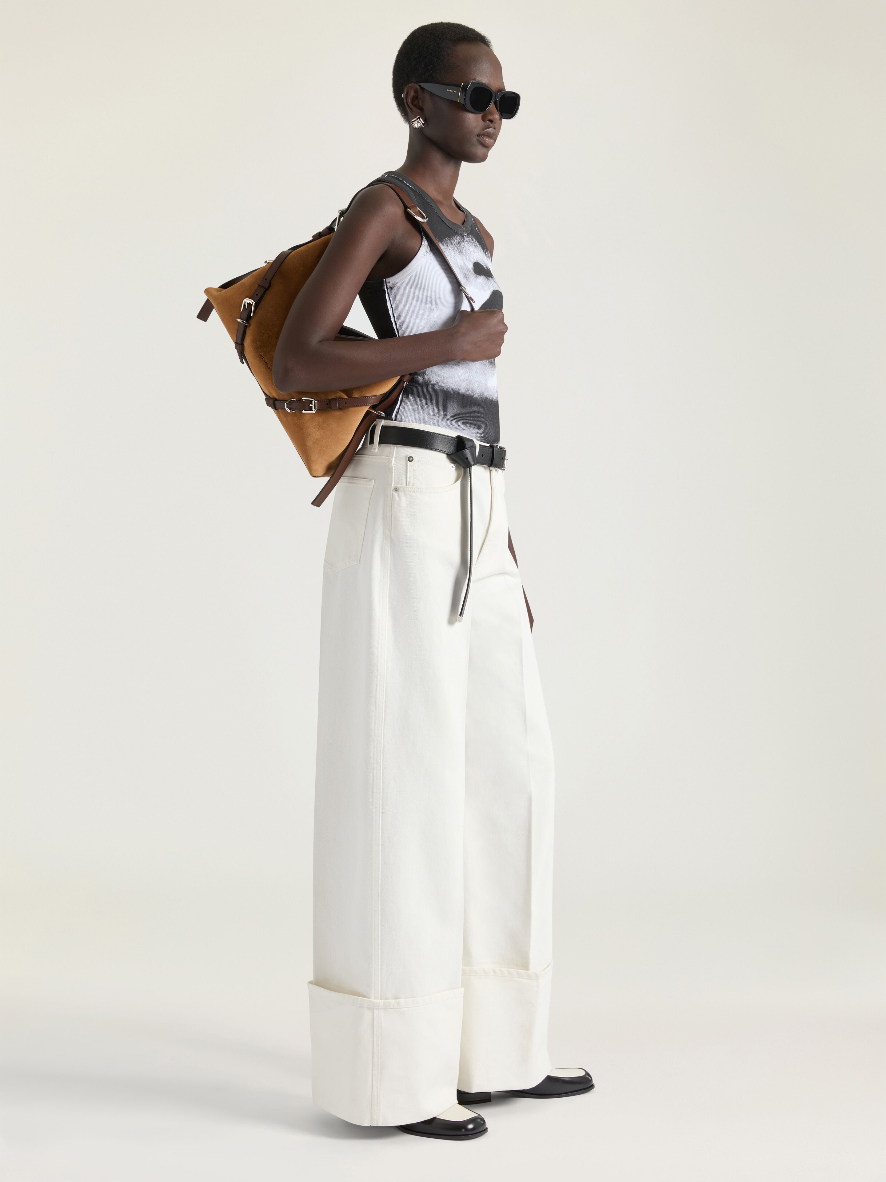Medium Voyou bag in suede and leather in - sand - BB5131B2GJ-285