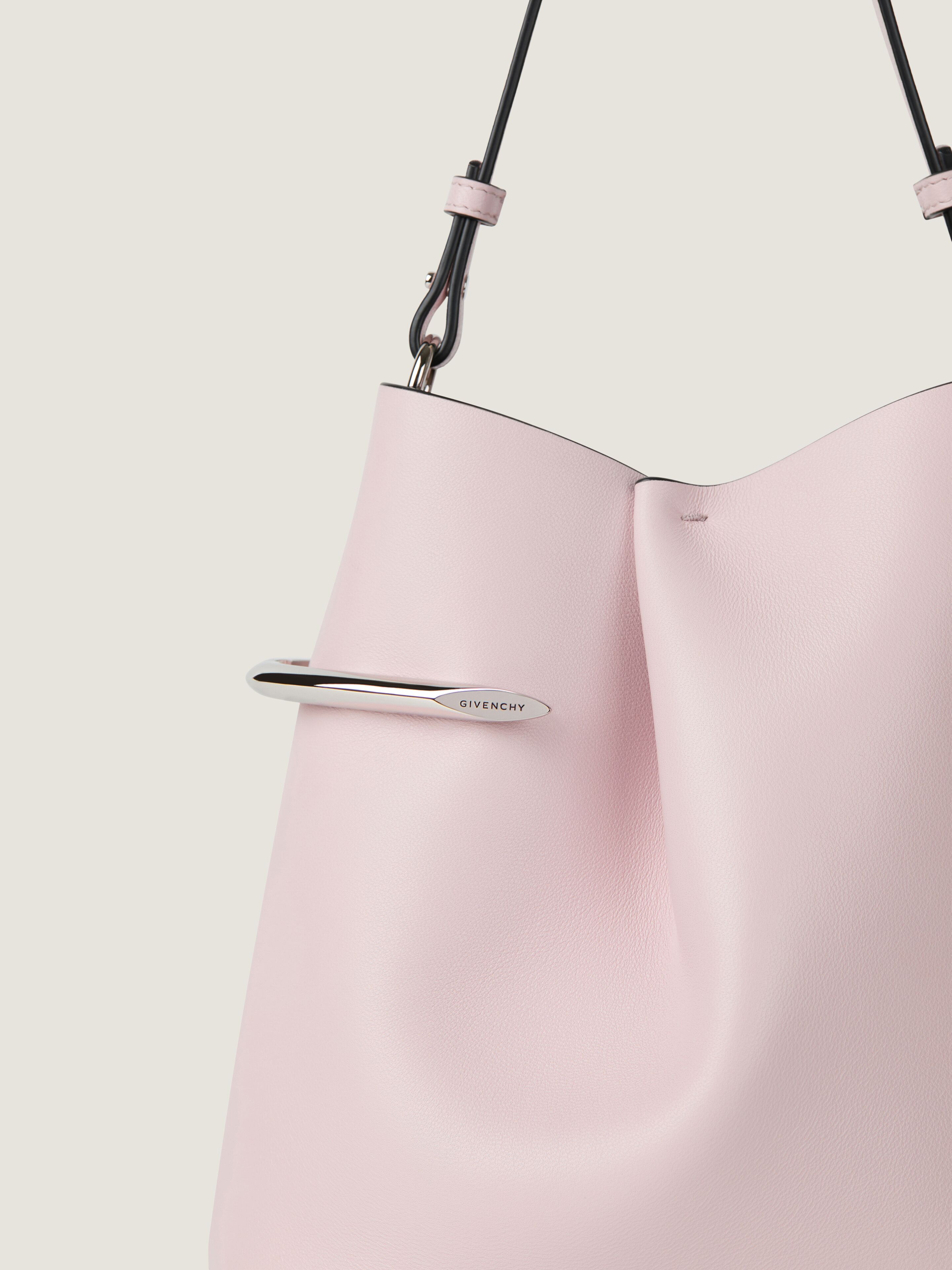 GIVENCHYレザーハンドバッグ(ペールピンク) Givenchy Pink Calfskin Mini Eden – Modaselle
