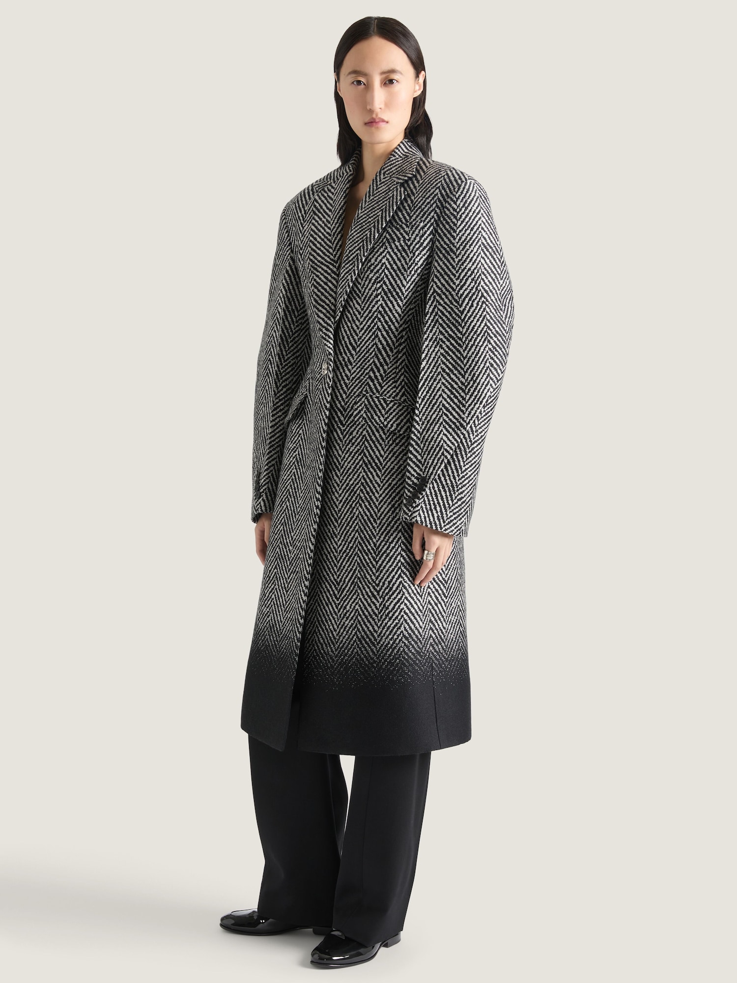 Cocoon fitted coat in herringbone jacquard mixed wool
