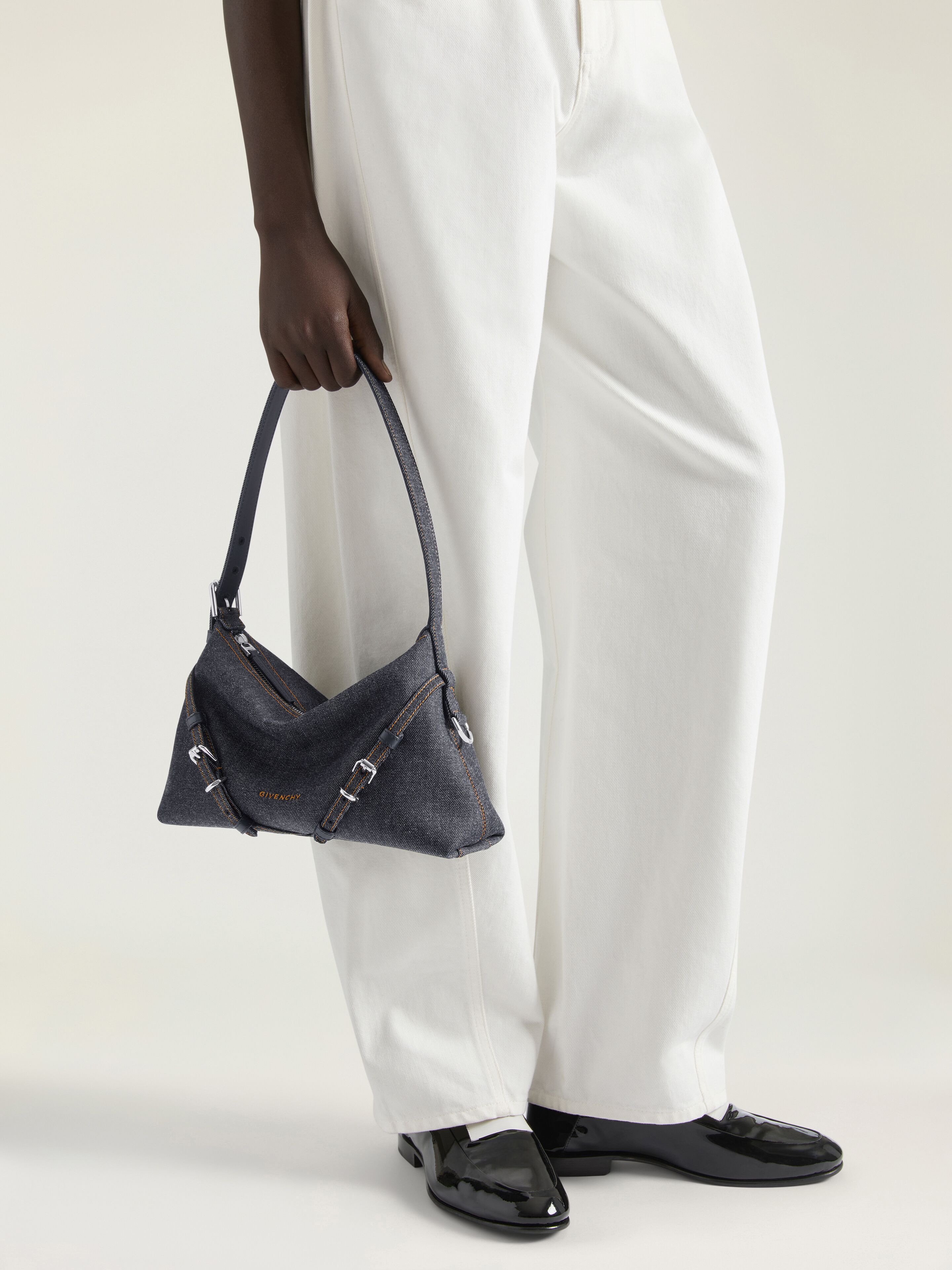 緊急セール【GIVENCHY】Voyou Mini Bag★送料関税込 High_Resolution_JPG-