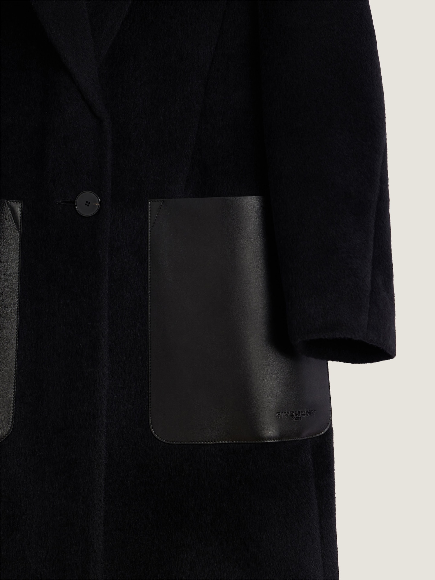 Long coat in hairy wool with leather pockets in - black 