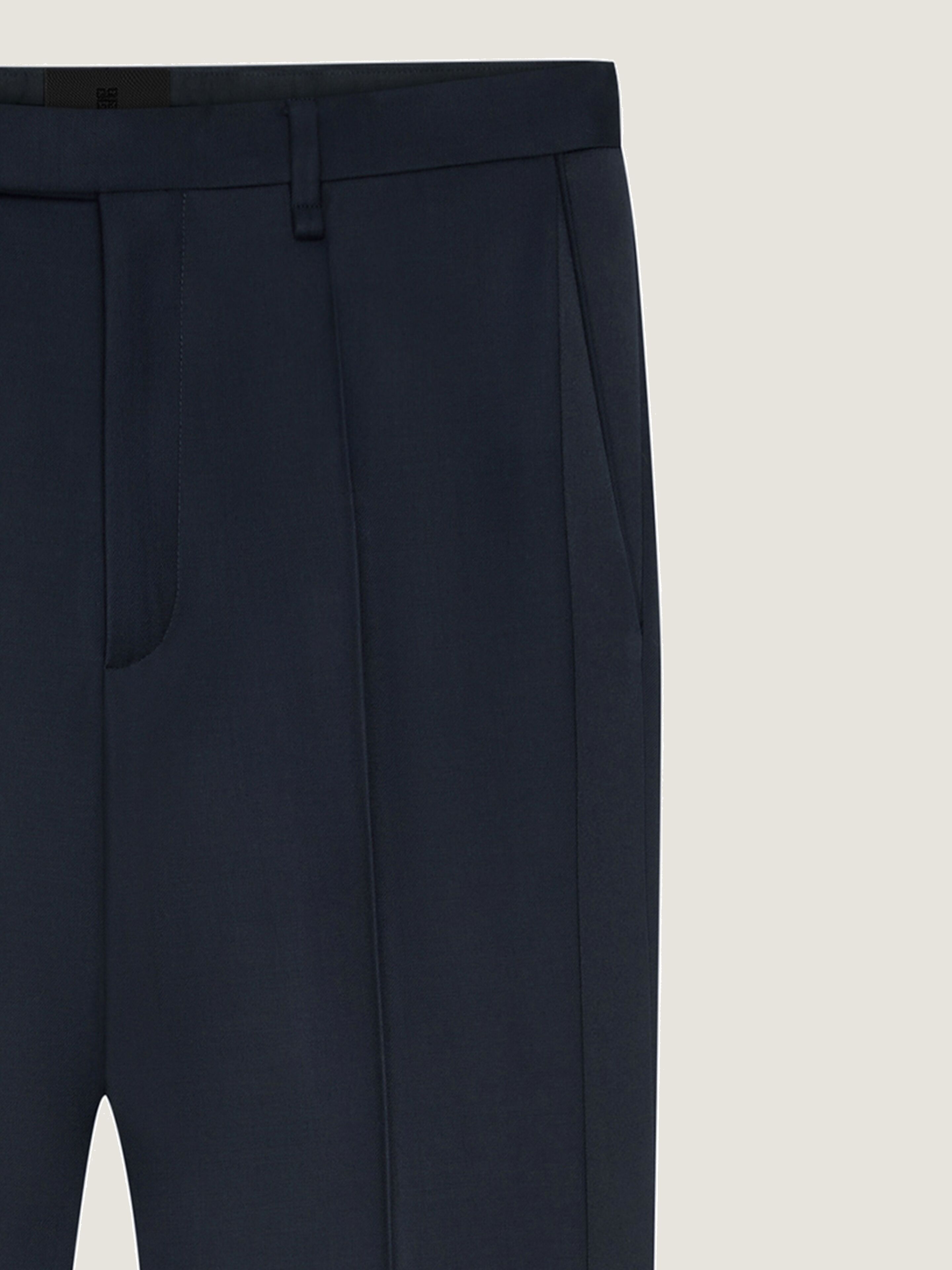 【関税＆送料込み】Givenchy Bootcut Tailoring Pants Clothin Givenchy Bootcut chain-detail Jeans | Blue | FARFETCH JO
