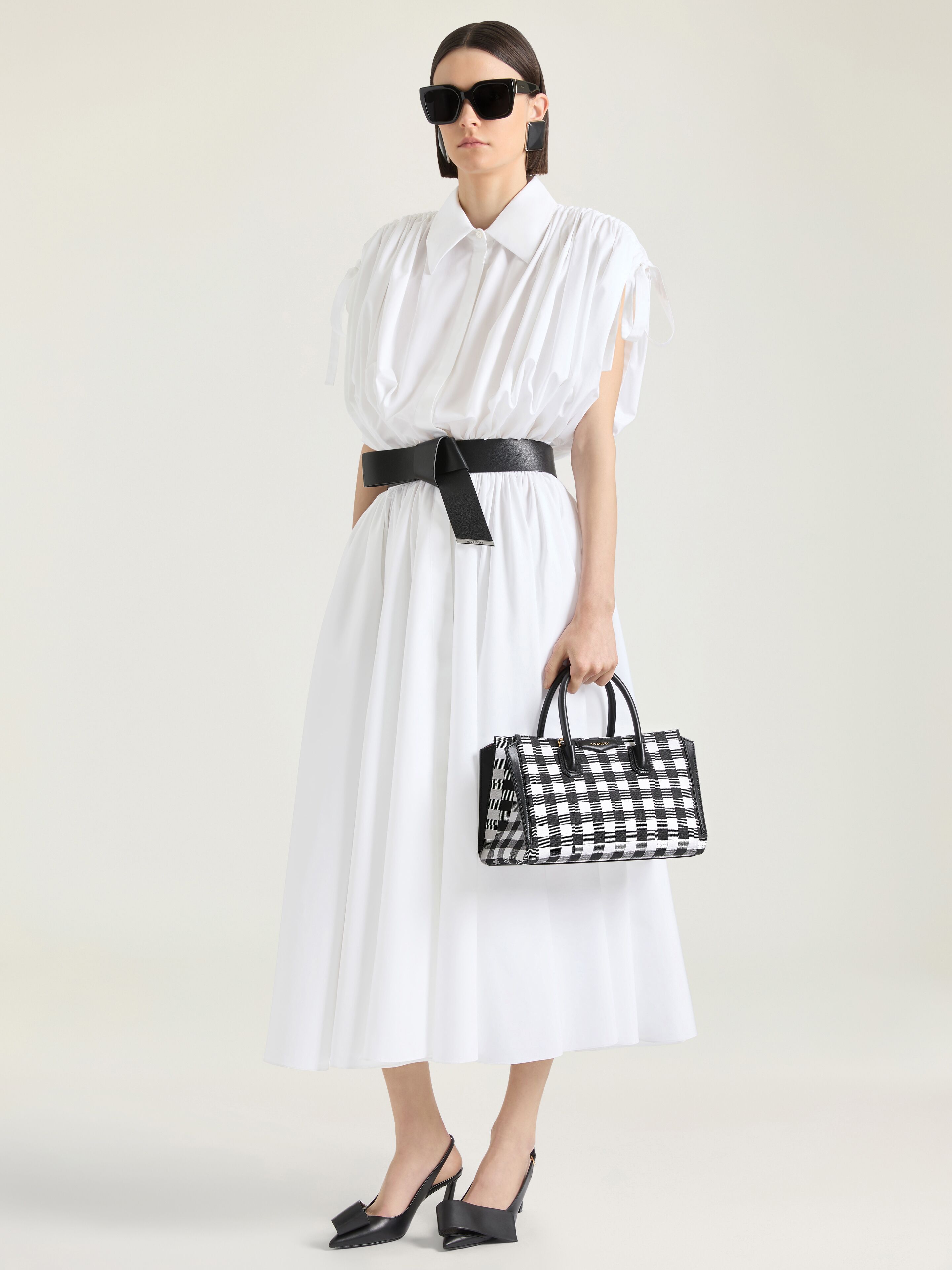 Small Antigona Catchall bag in checked canvas | Givenchy US | Givenchy