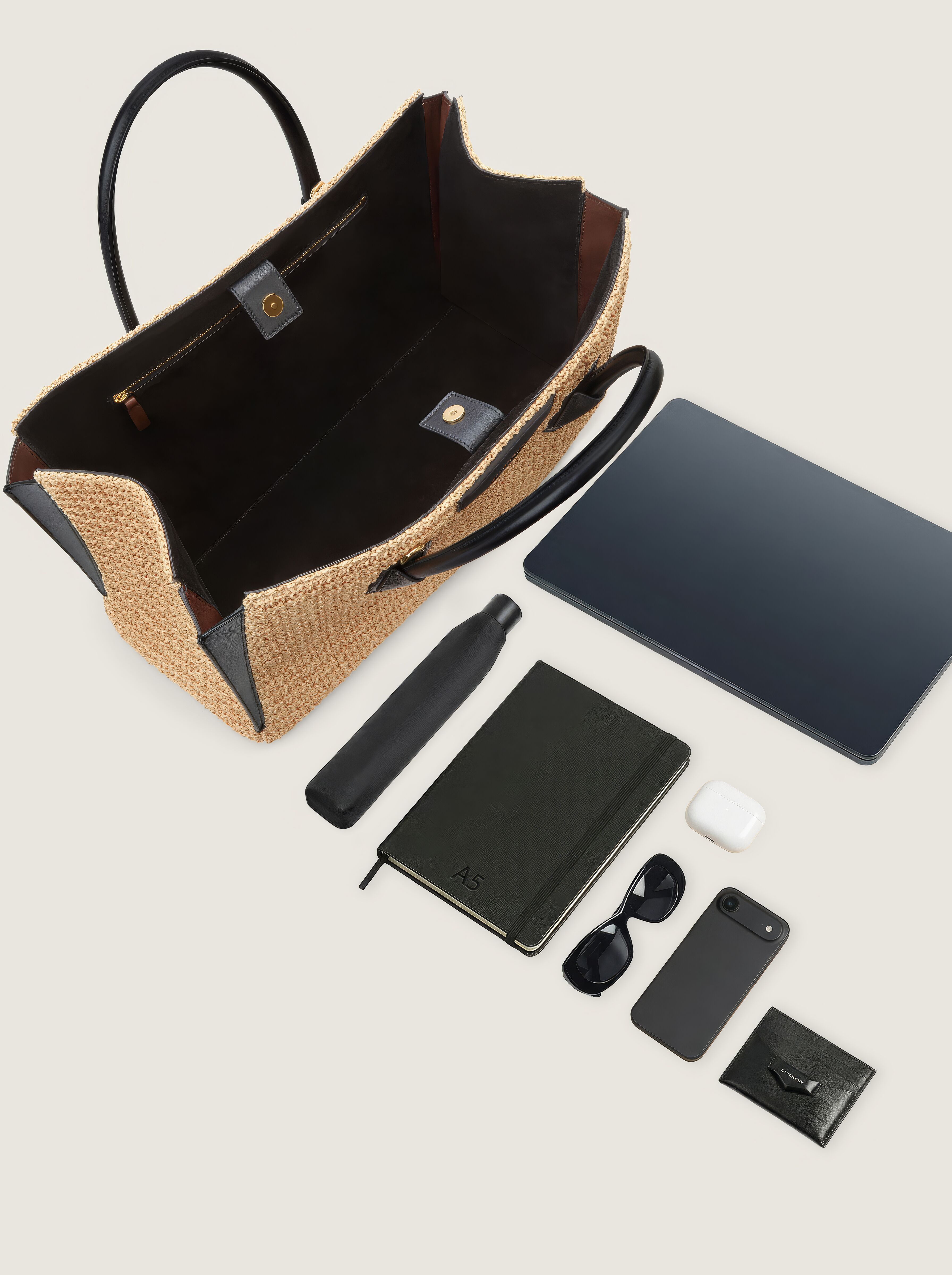 Medium Antigona Catchall raffia-effect bag | Givenchy US | Givenchy
