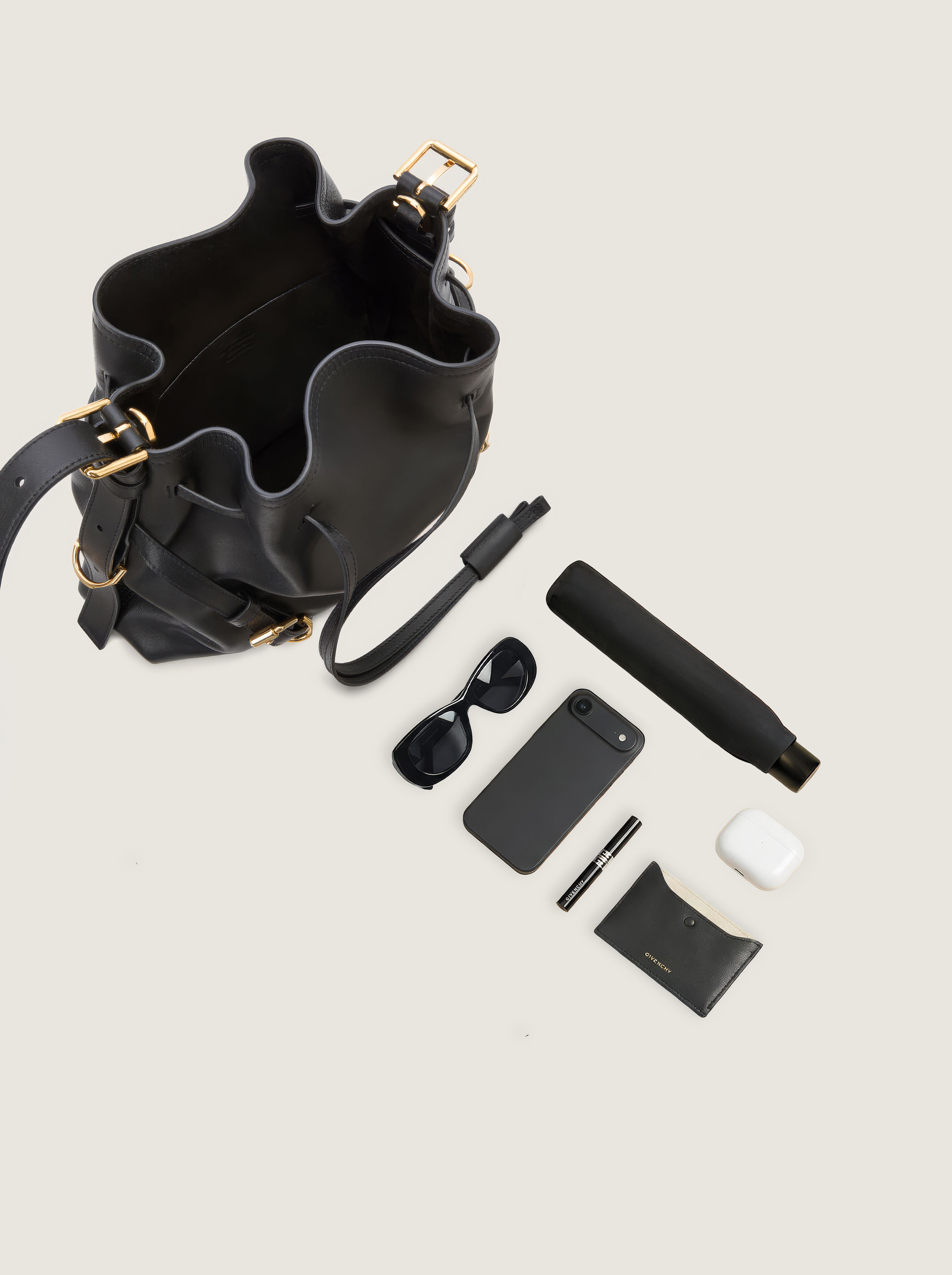 Small Voyou Bucket bag in shiny leather in - black - BB518PB2AE