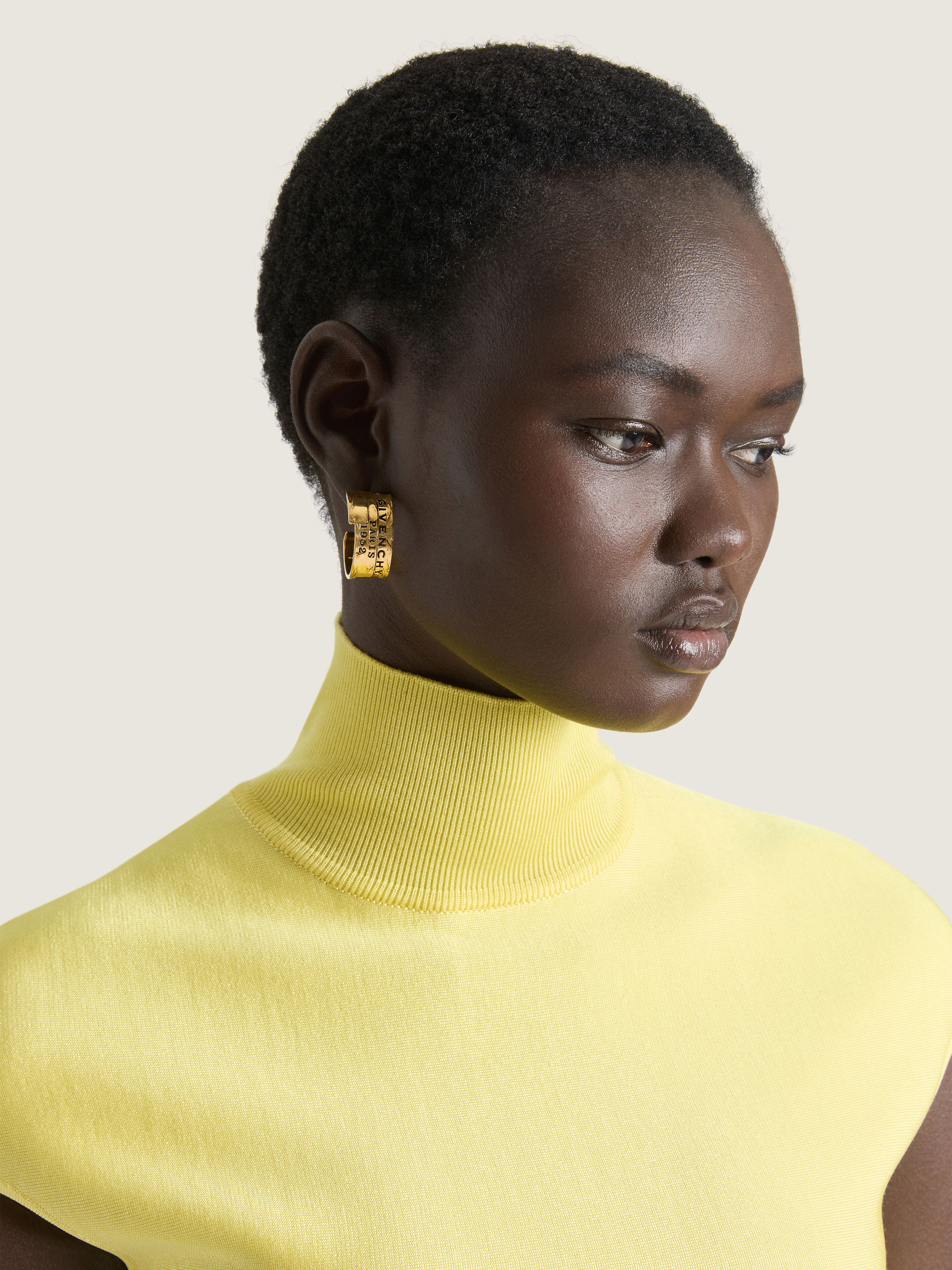 GIVENCHY Tape earrings in metal and enamel in - antic golden