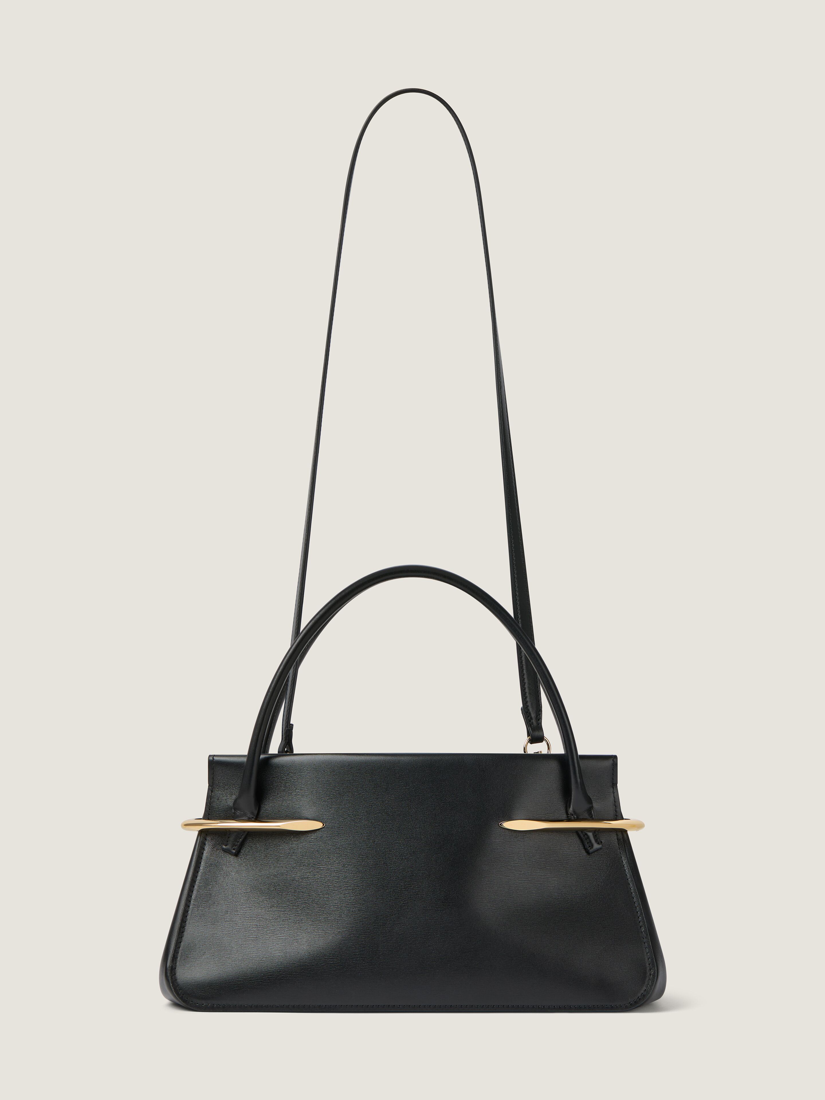 GIVENCHY パーティーバッグ Medium Pinch bag in leather in - black - BB5158B2CN-001 | Givenchy US