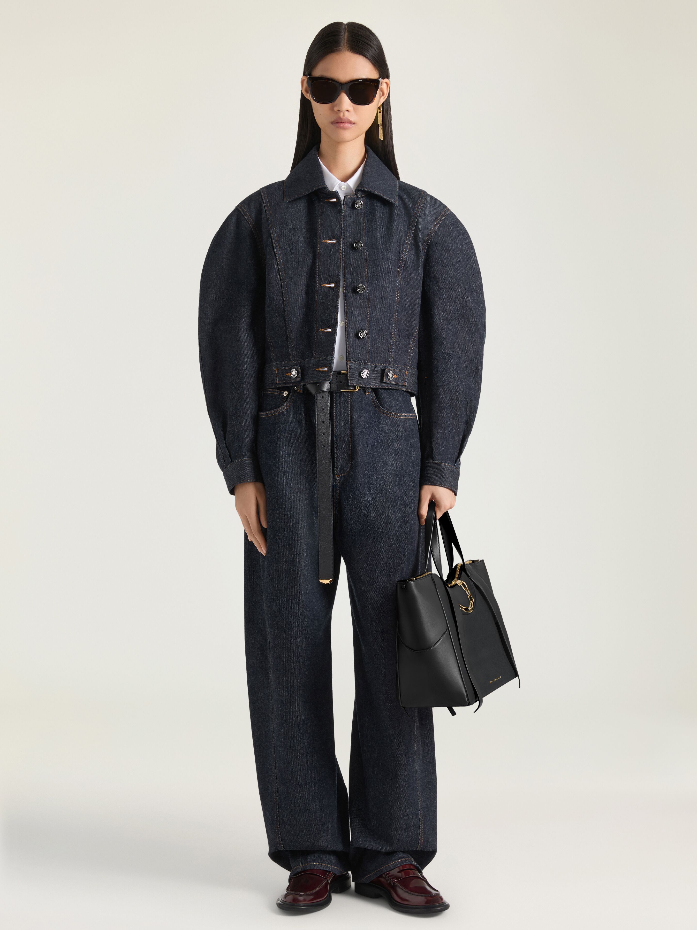専用　Burberryセットアップ　givenchyワンピース　2点 Yesterday evening in Paris, @givenchy showed Sarah Burton's second