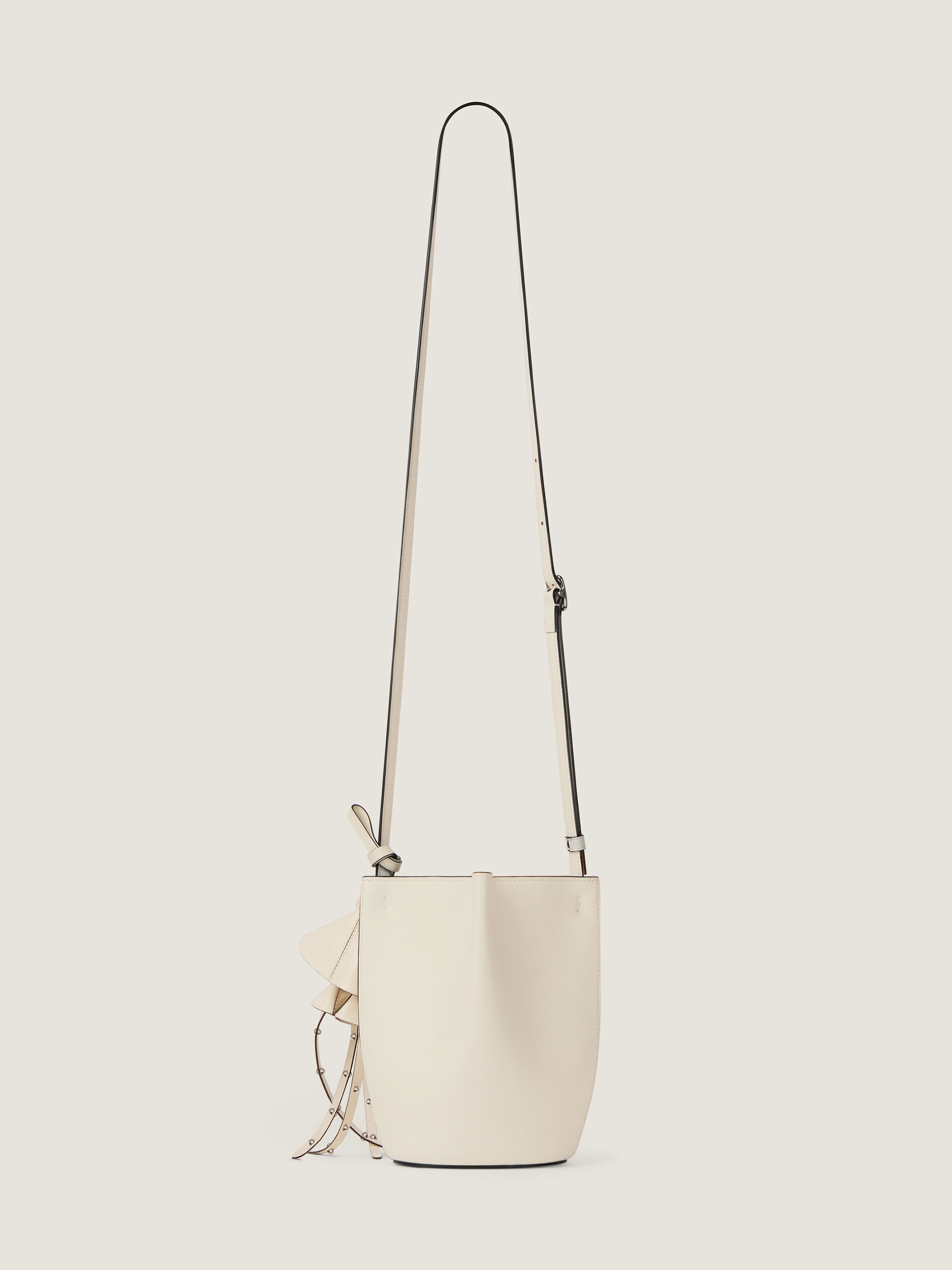 Nano Snap bucket bag in grained leather in - cream - BB60QTB2FK