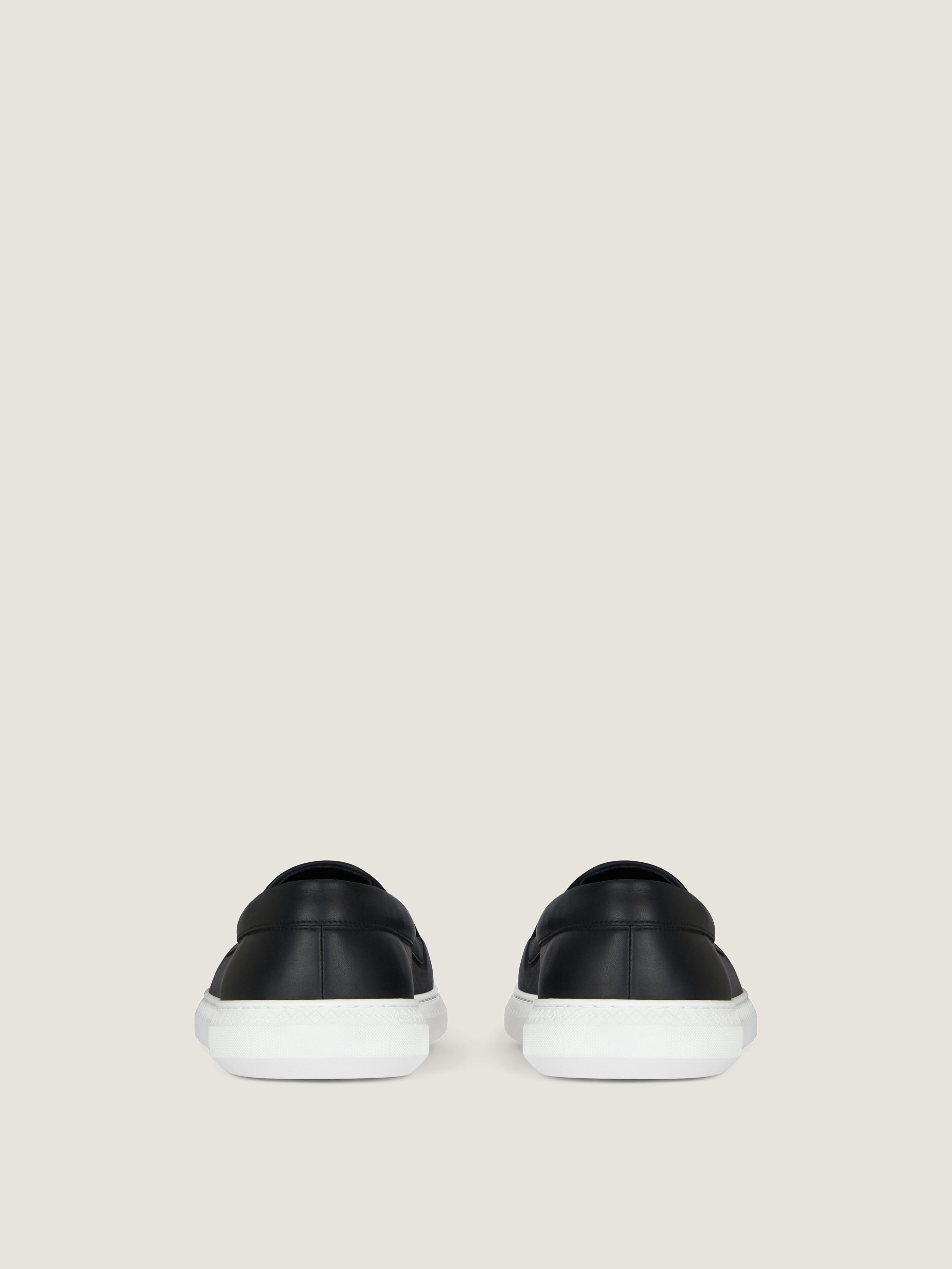 ジバンシィ Gセットレザー&スエードスニーカー ホワイト Gセット レザー&パンチングスエード スニーカー | Givenchy JP
