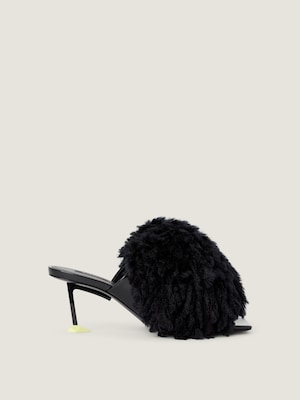 Mules Pompom en cuir vernis et maille