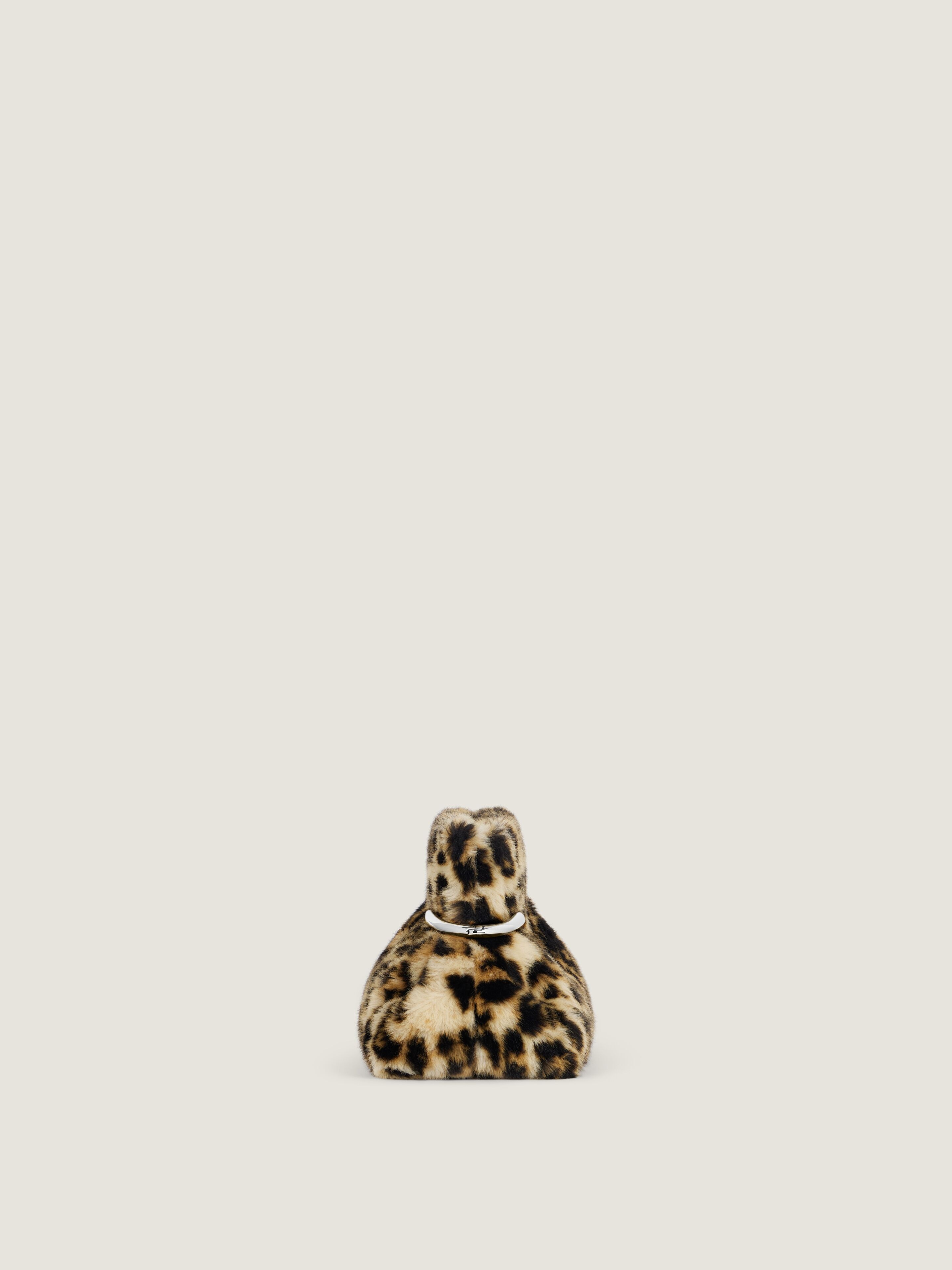 Pinch Soft clutch in leopard shearling-effect in - black/beige