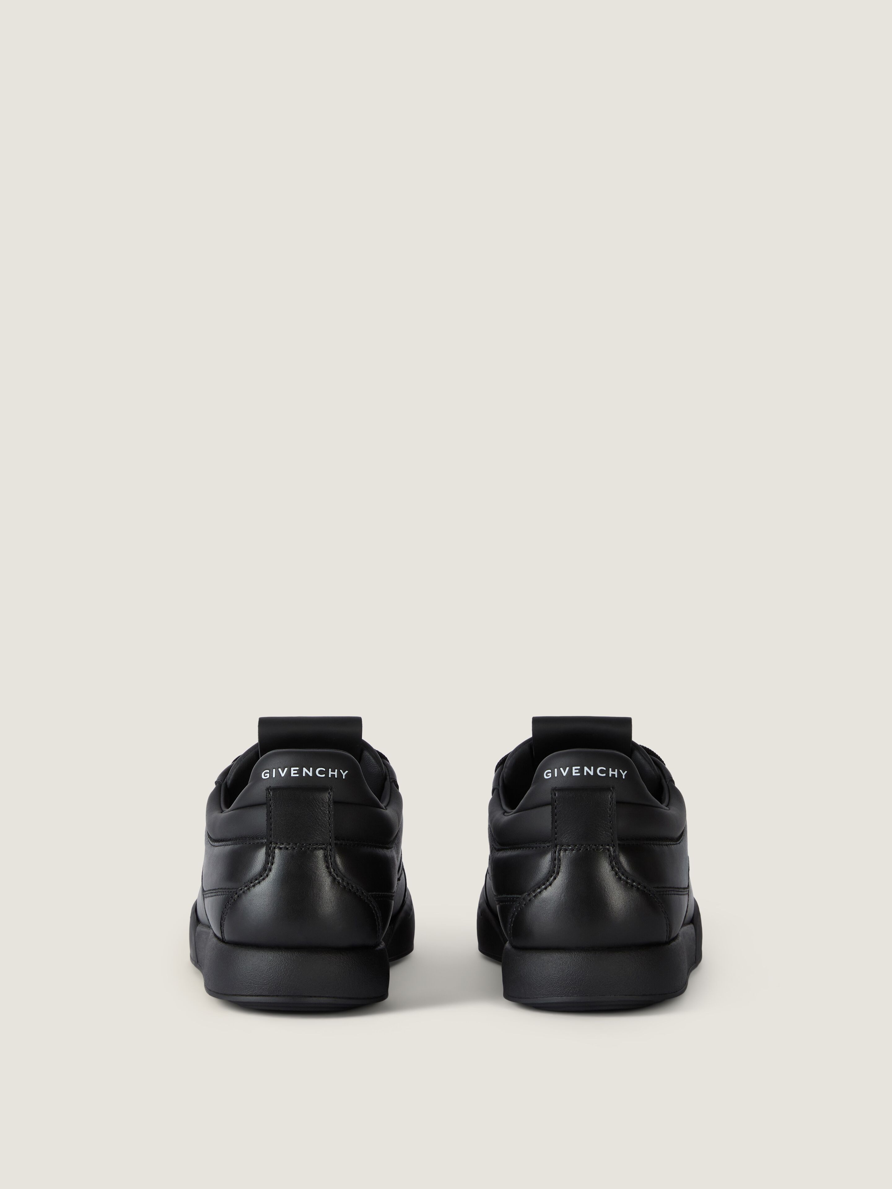 Givenchy Yard sneakers in leather in - black - BH00B5H1XW-001