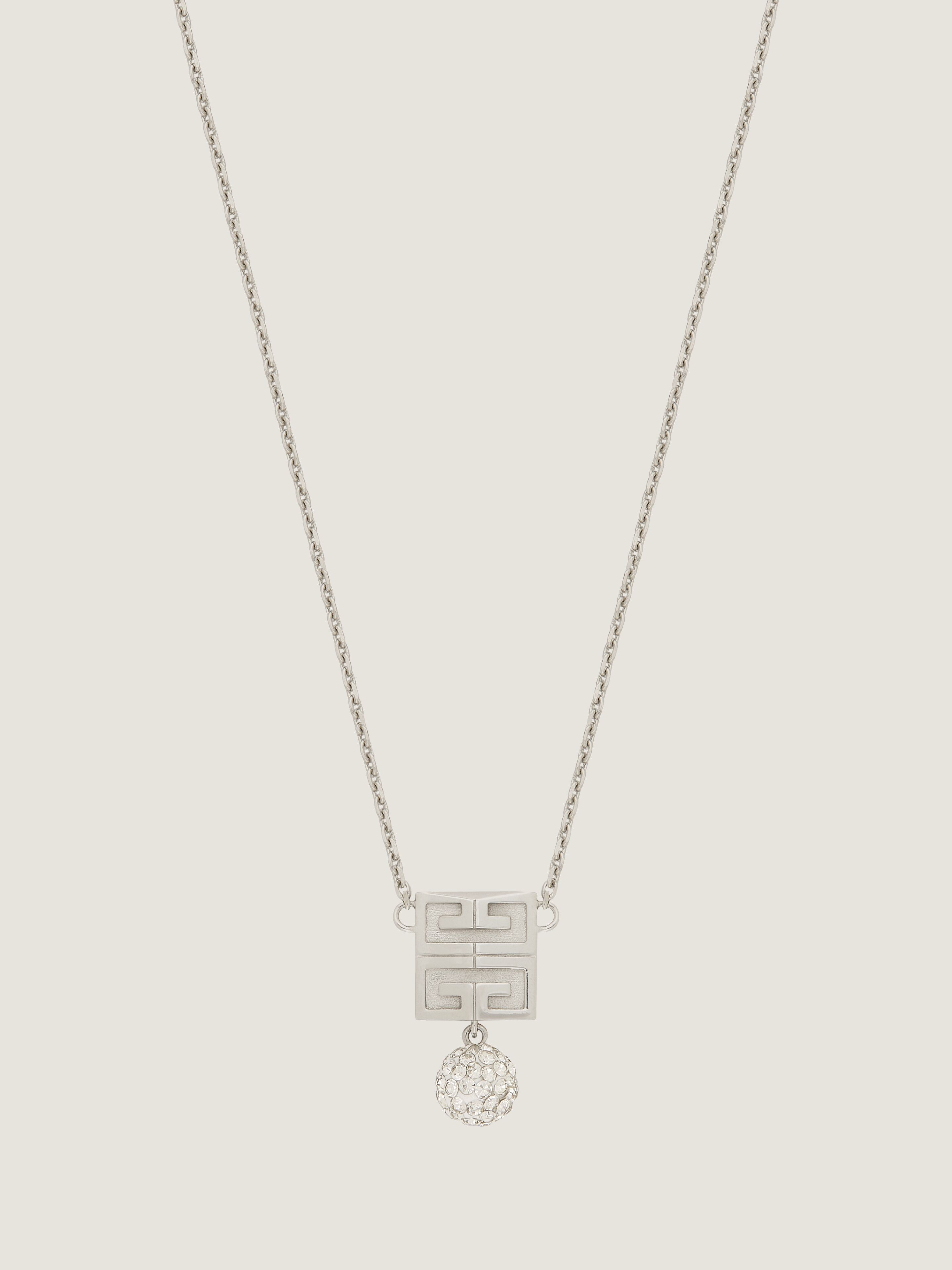 上品で華やかな印象を演出【GIVENCHY】4G クリスタル ネックレス 4G クリスタル ネックレス - シルバー | GIVENCHY JP