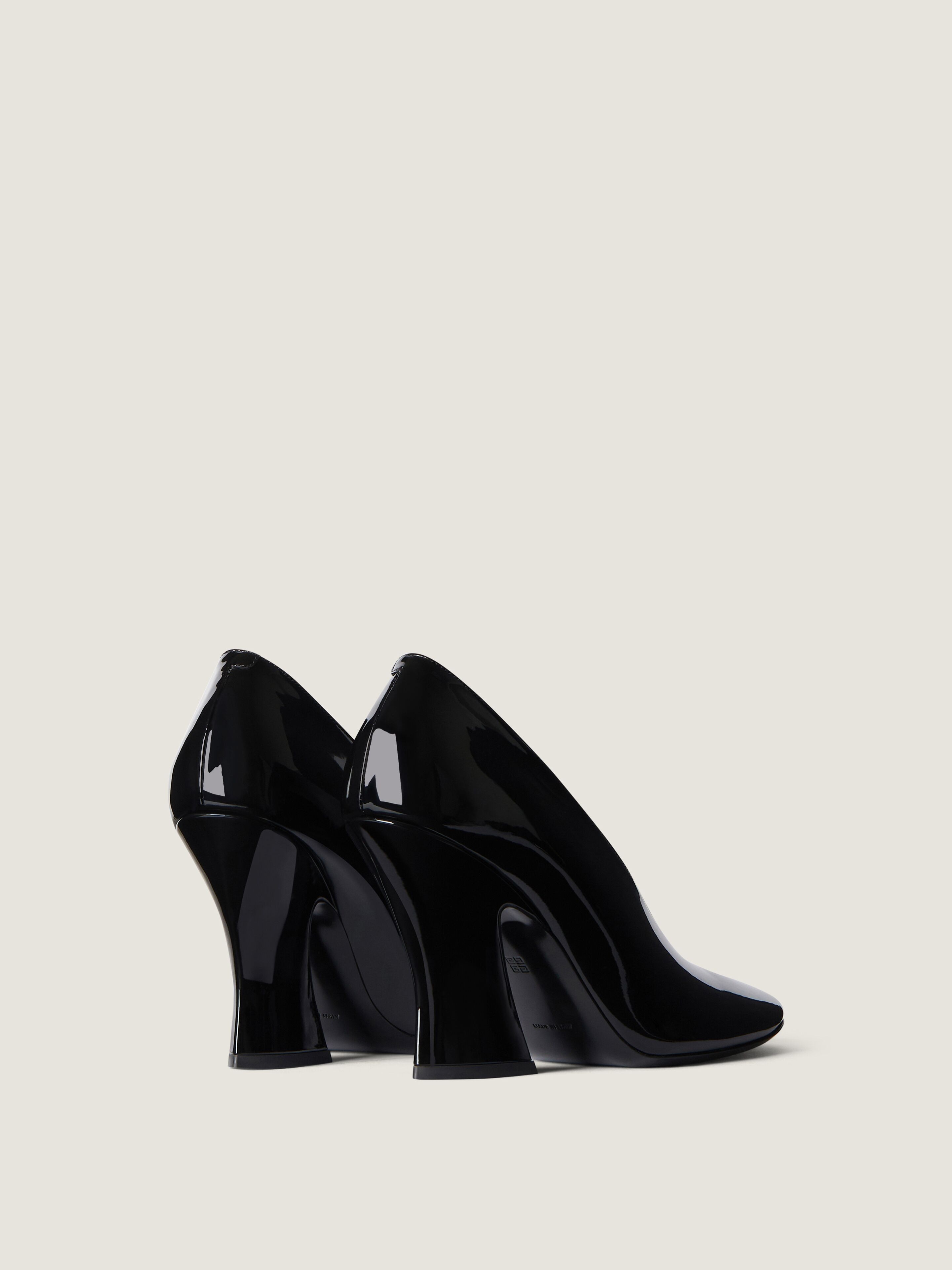 シューズ・サンダルその他 GIVENCHY Woman High heel shoes Black BE3083E1T7 001 mqdefault.jpg