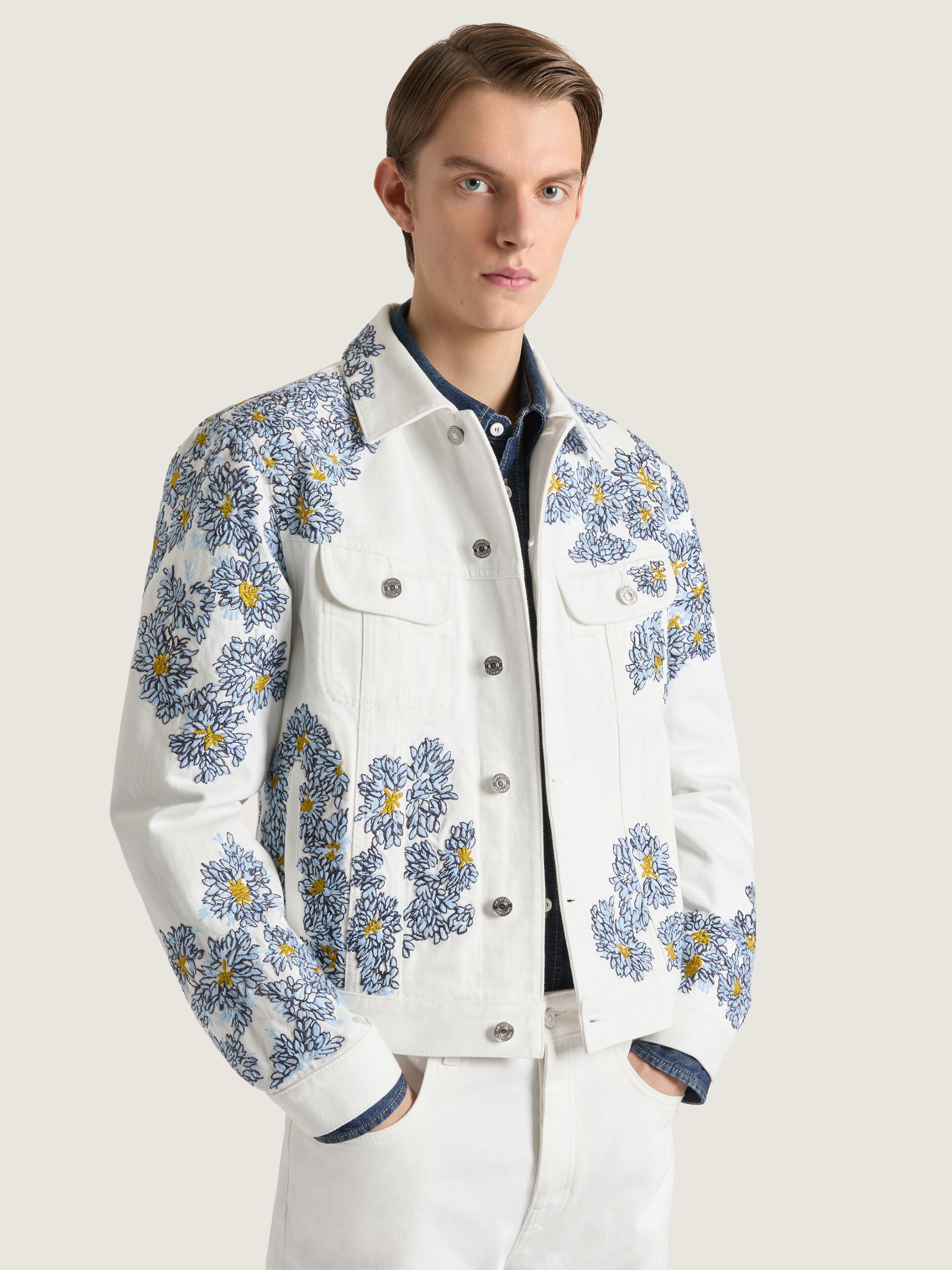 Jacket in white denim with Pompom embroidery in - multicolored