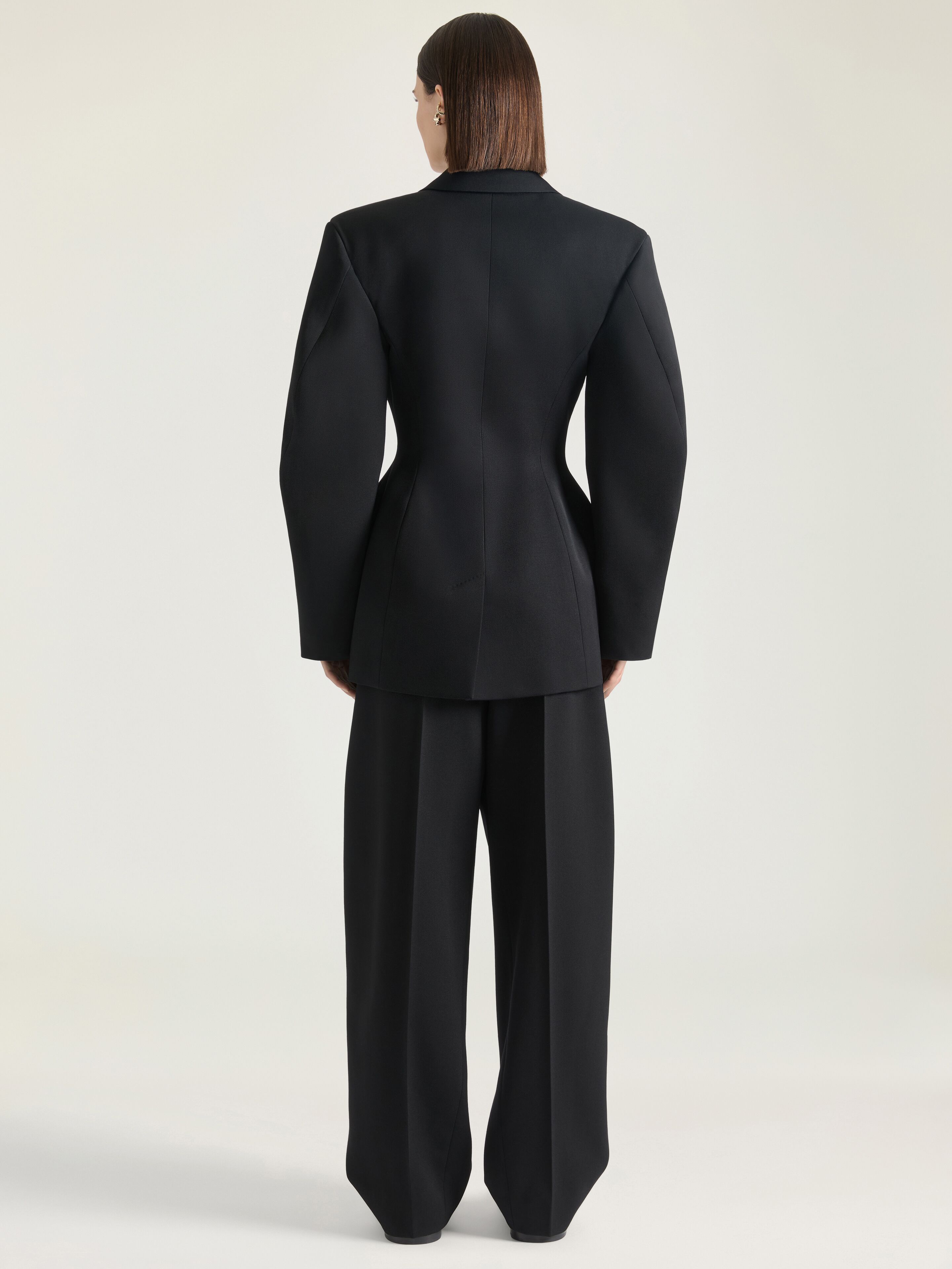 Single-breasted Cocoon jacket in wool in - black - BW30L315CT-001
