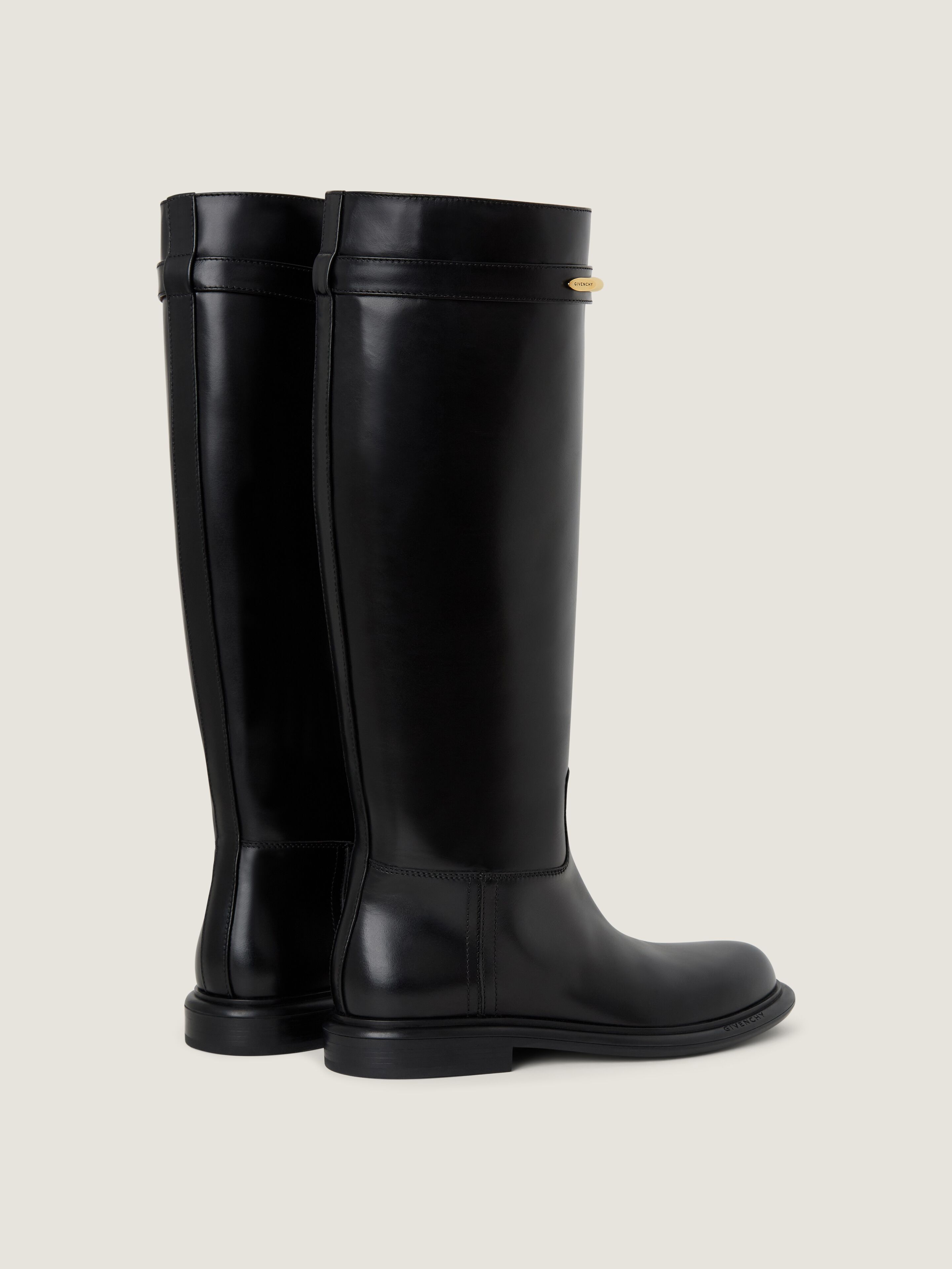 Pinch flat boots in leather in - black - BE7044E1J7-001 | Givenchy US