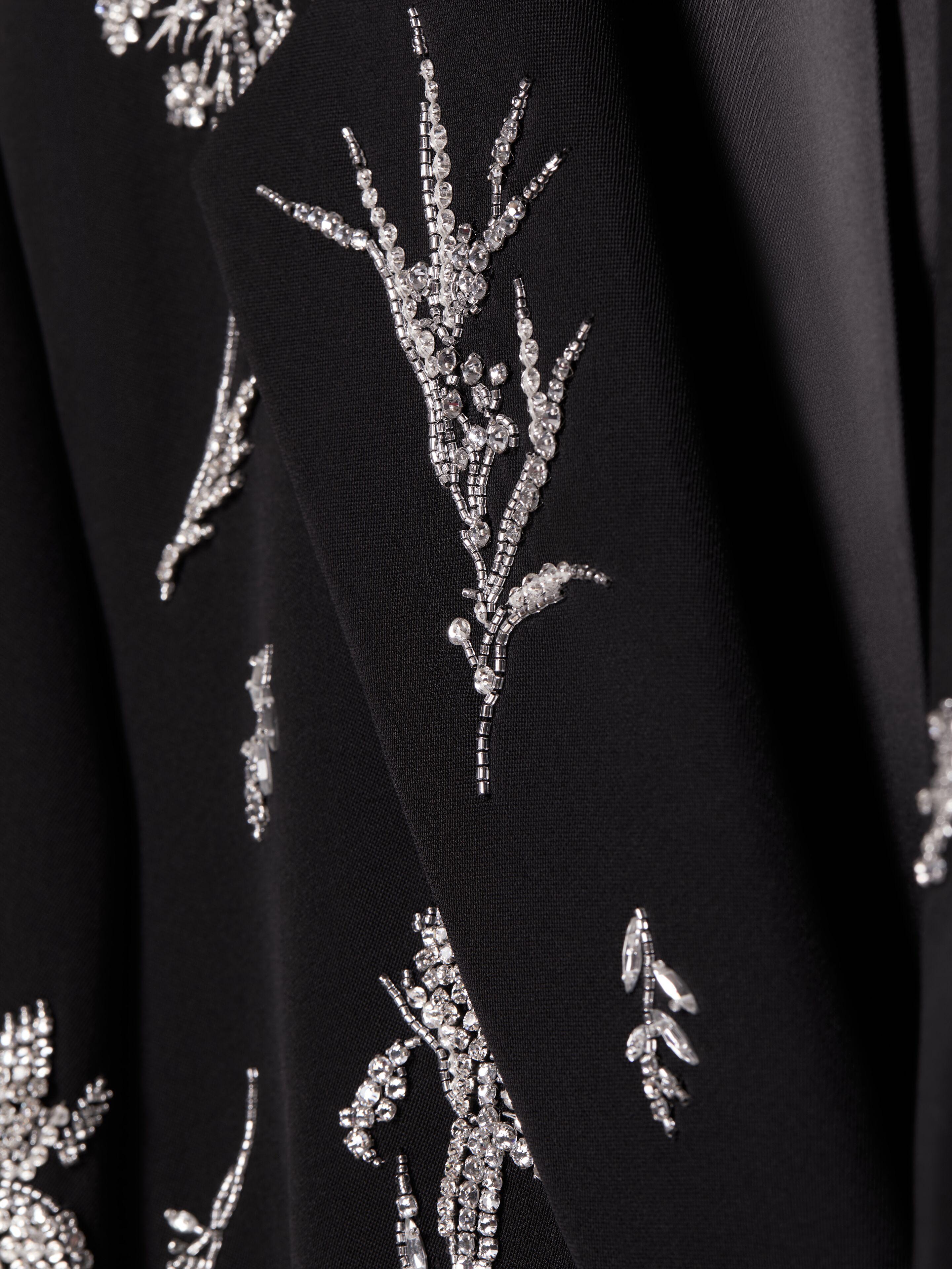 【美品】GIVENCHY リカルド期 スリムフィット テーラードジャケット48 Single breasted jacket in crystal embroidered wool in - black