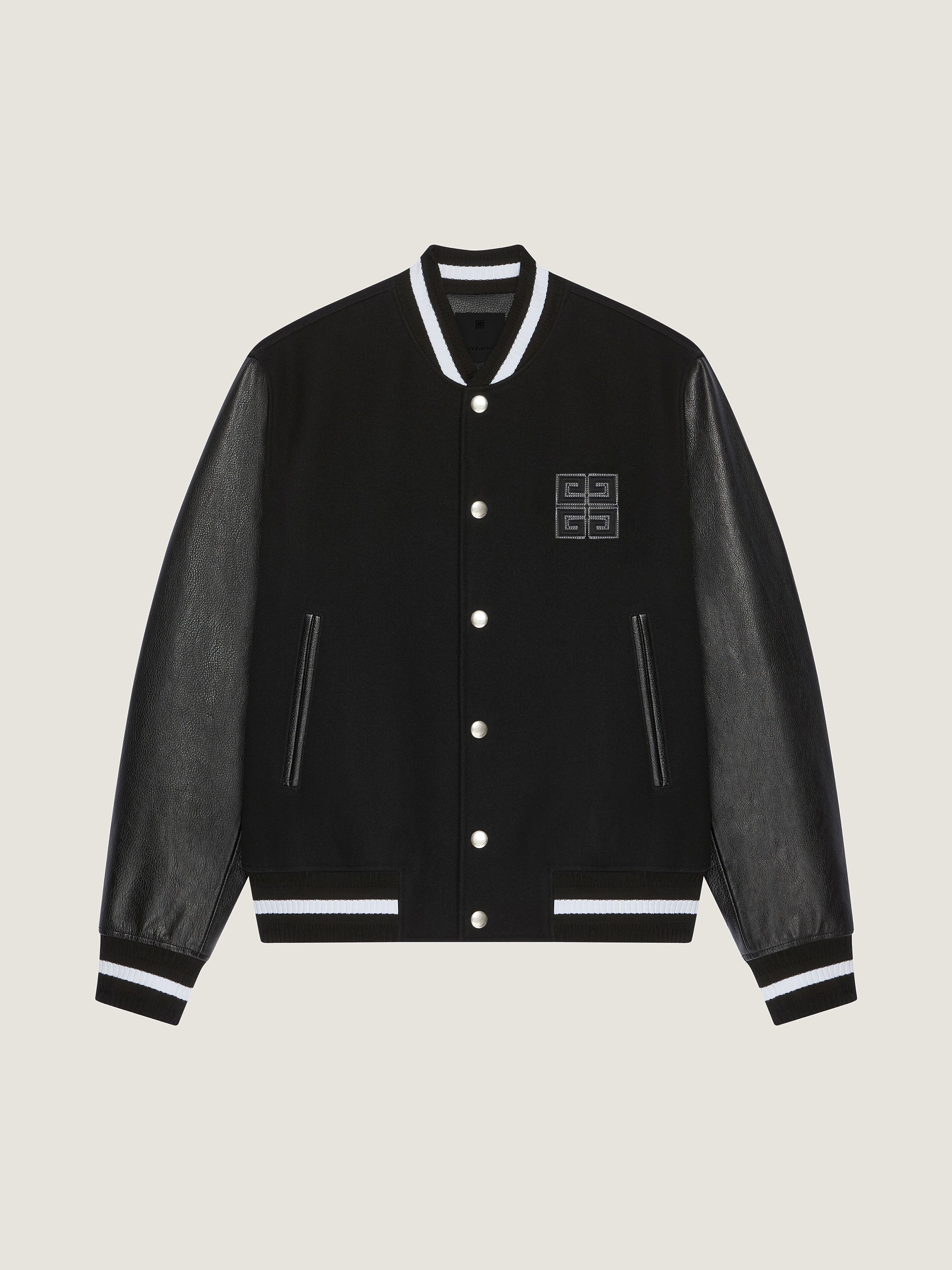 GIVENCHY - 本物 極美品 ジバンシー ラウンドスター レザー
