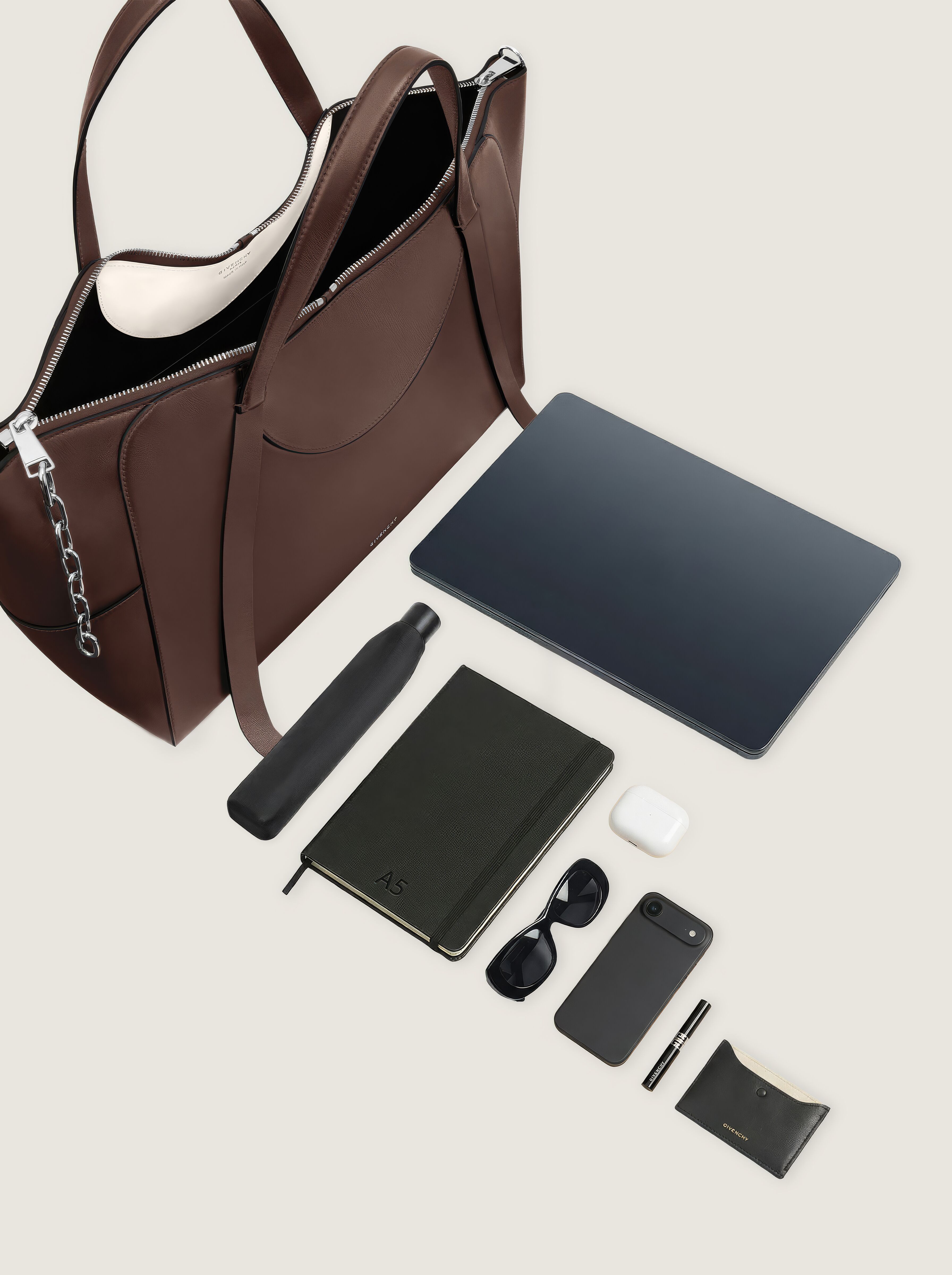 Large The Snatch bag in grained leather in - dark brown