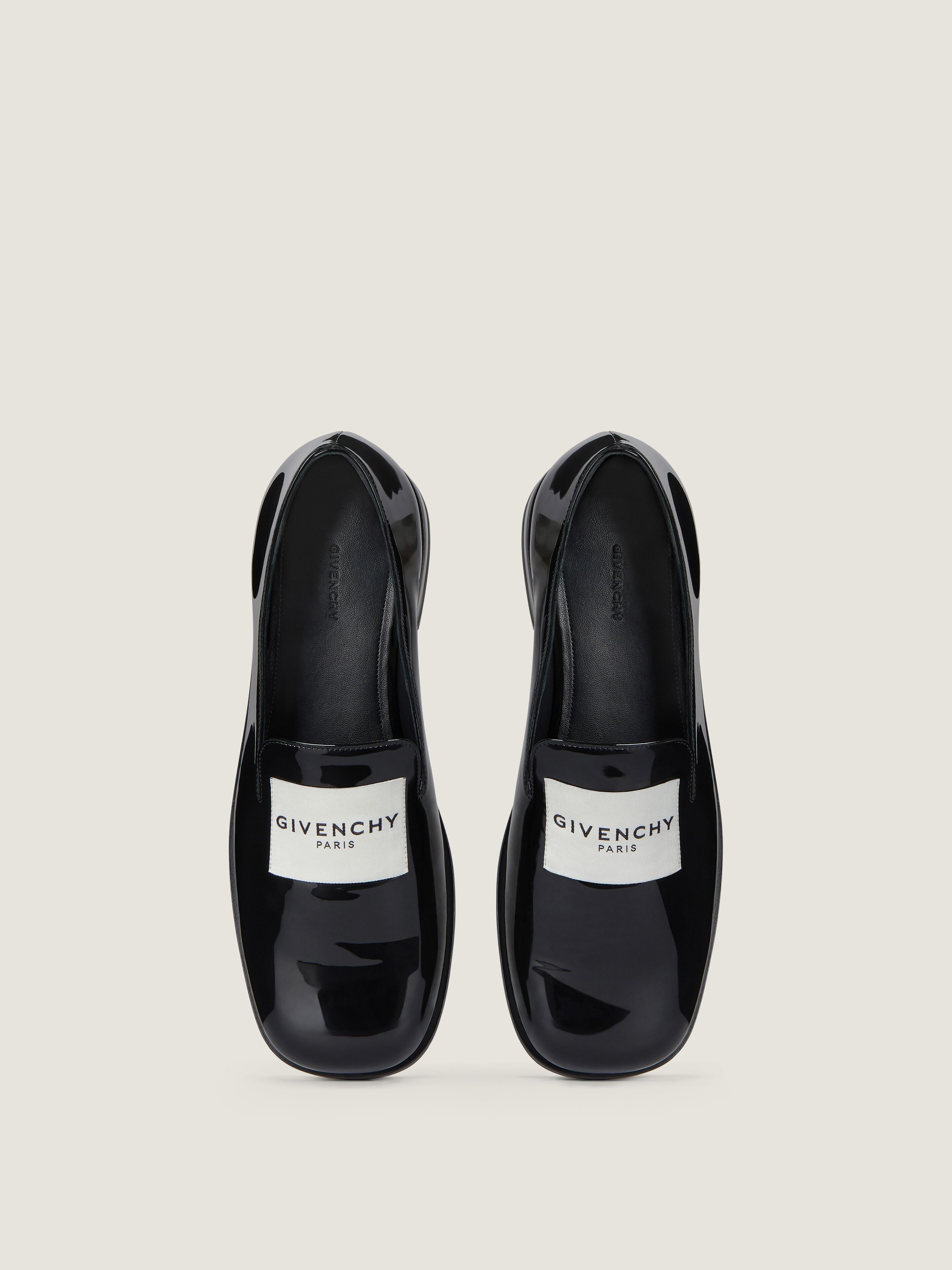 シューズ・サンダルその他 Givenchy Black patent leather tuxedo loafers Givenchy Patent Leather Tuxedo Loafers - Bergdorf Goodman
