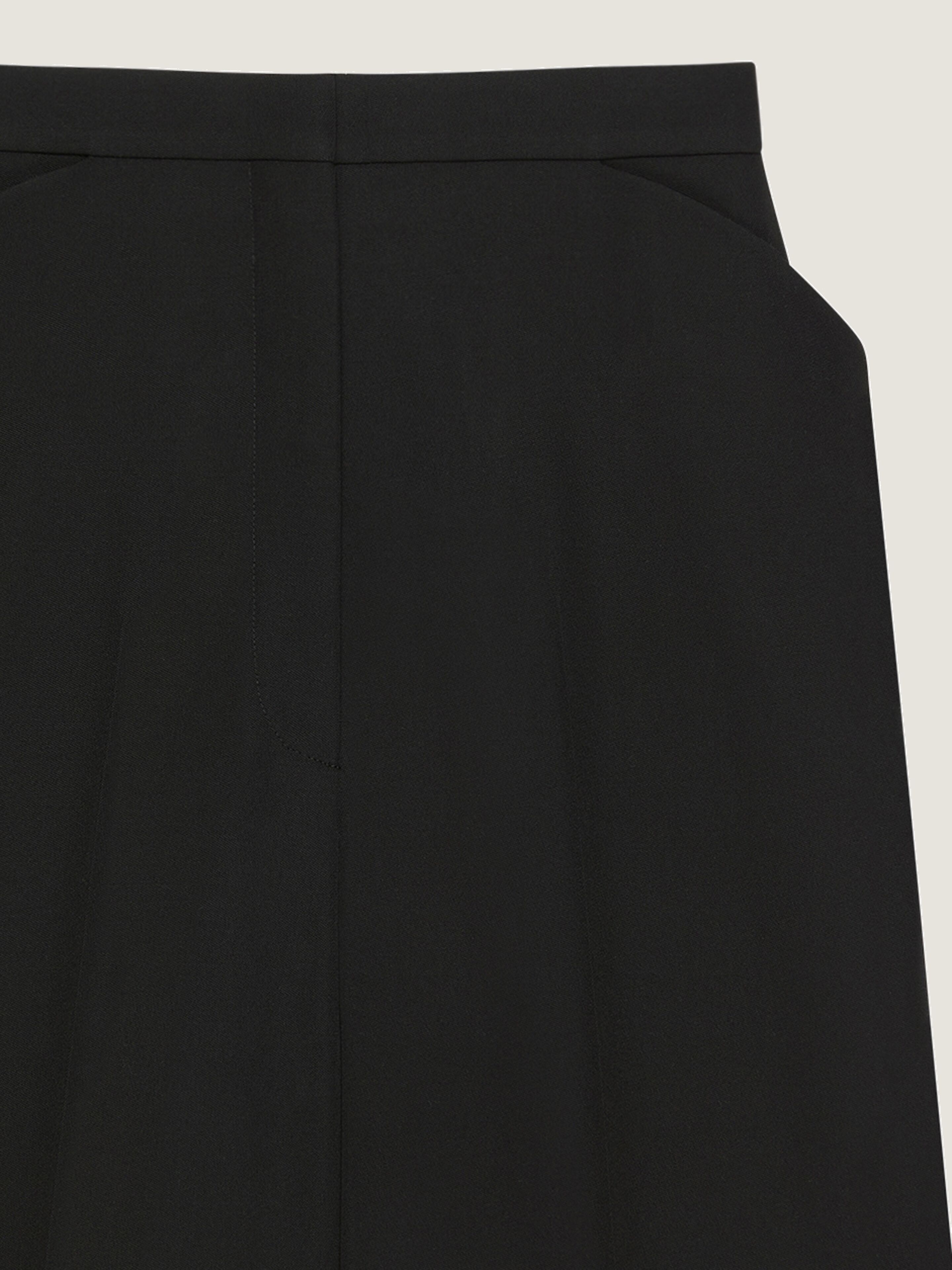 【関税&送料込】Givenchy Black Wool Bermuda Shorts Bermuda shorts in wool in - black | Givenchy US