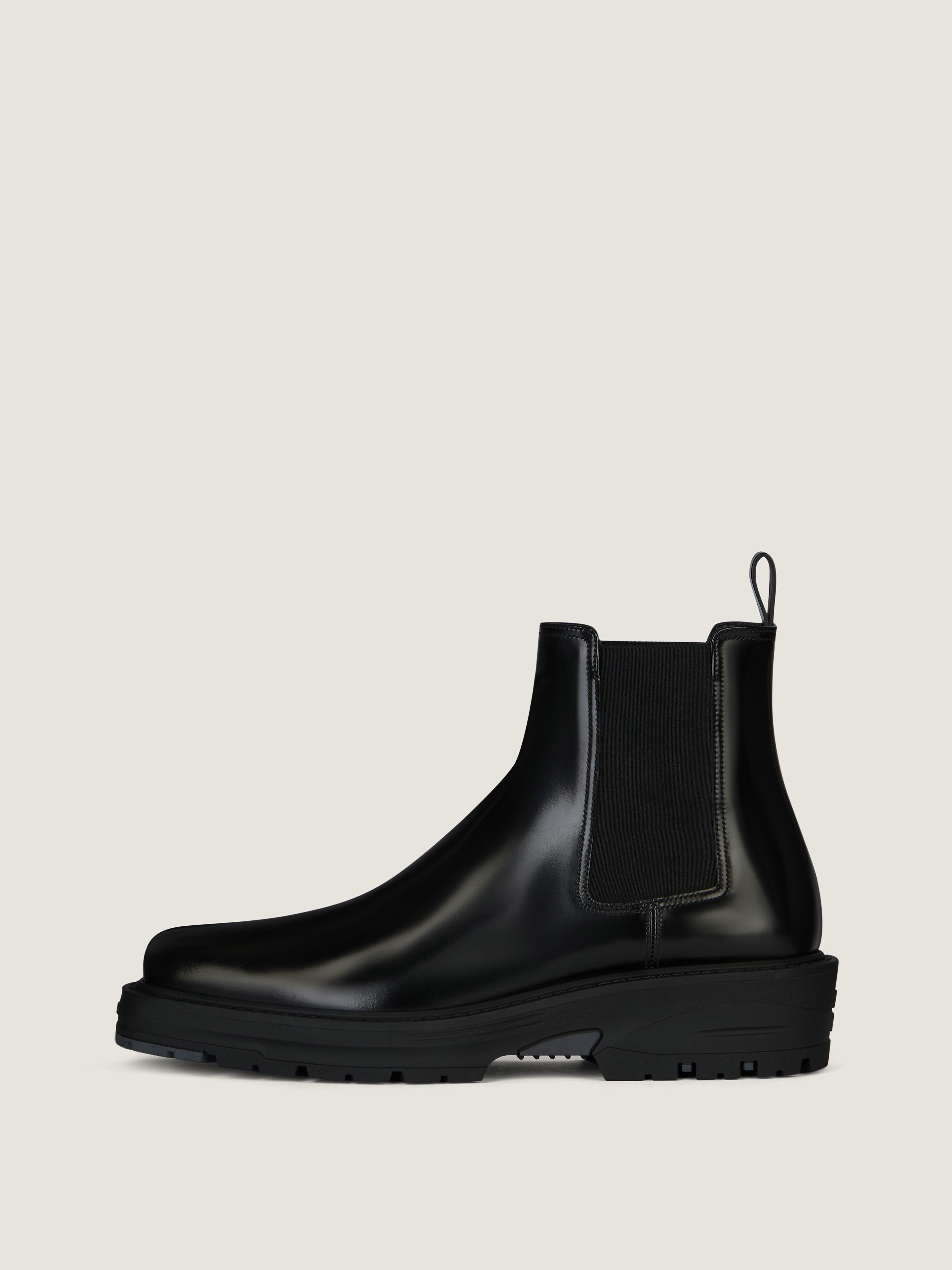 givenchy チェルシースターブーツ