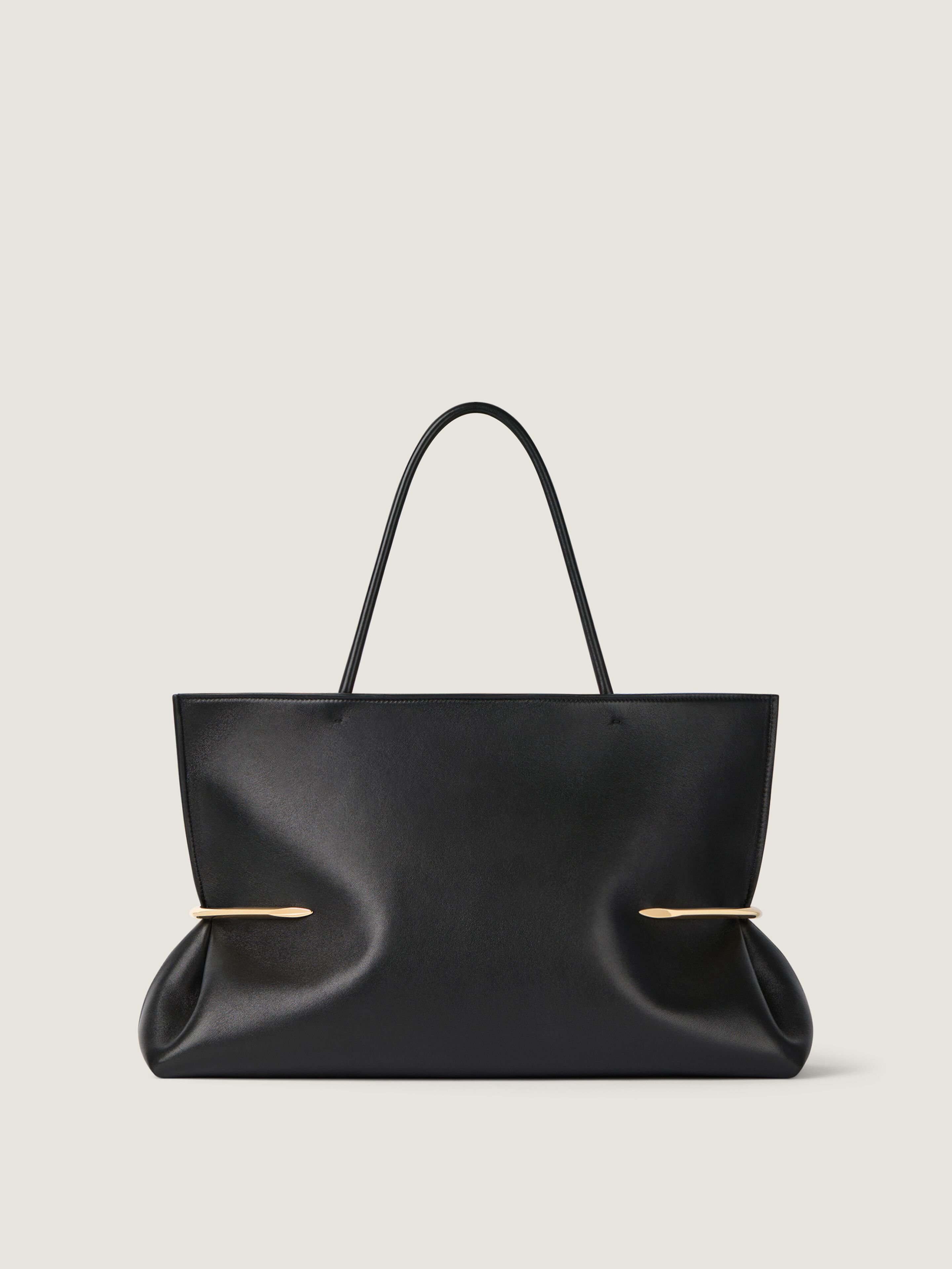 Pinch Squeezed Horizontal tote bag in nappa leather | Givenchy US
