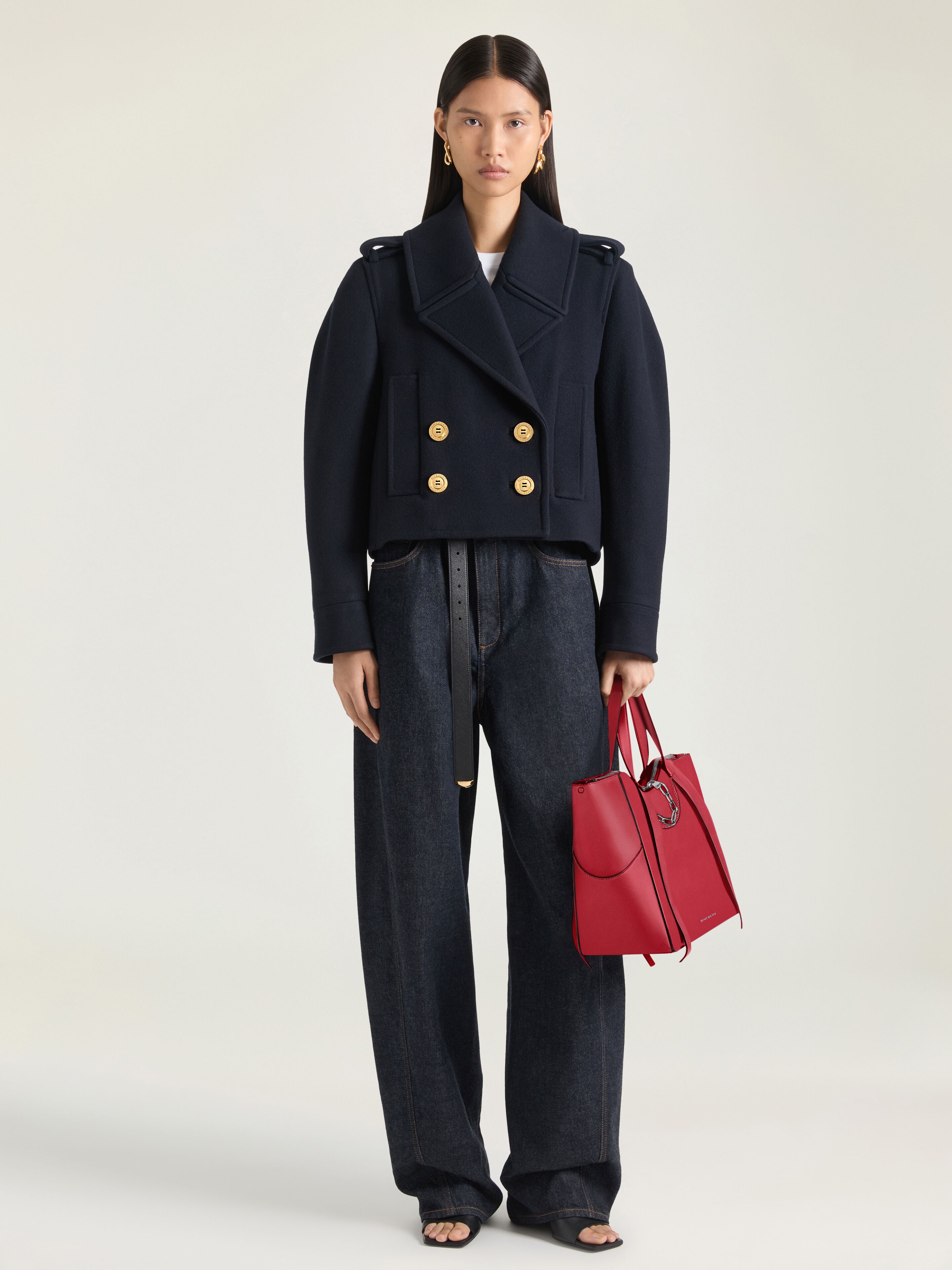 Medium The Snatch bag in grained leather in - equestrian red