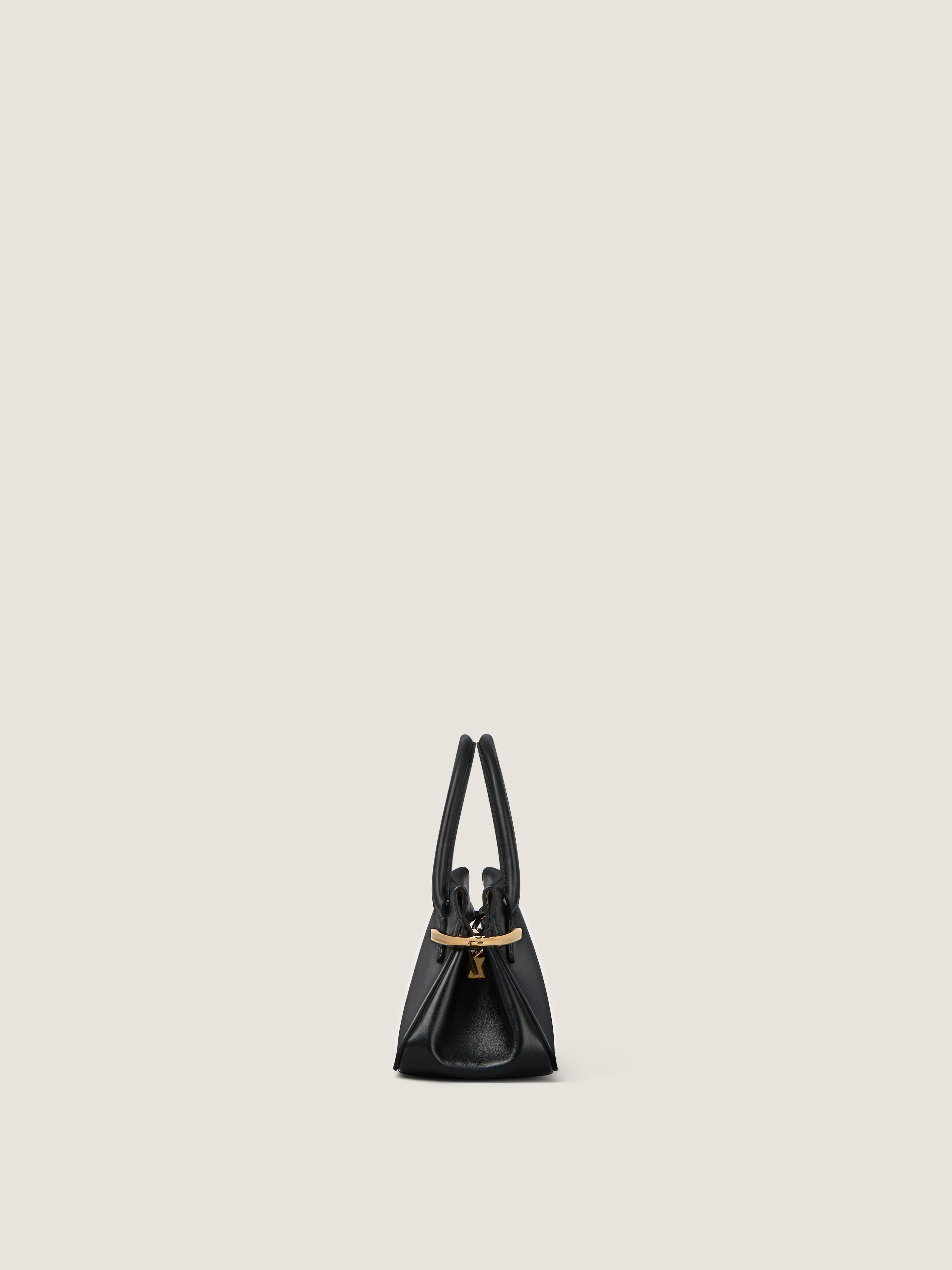Mini Pinch bag in leather - black in - black - BB515JB2CN-001
