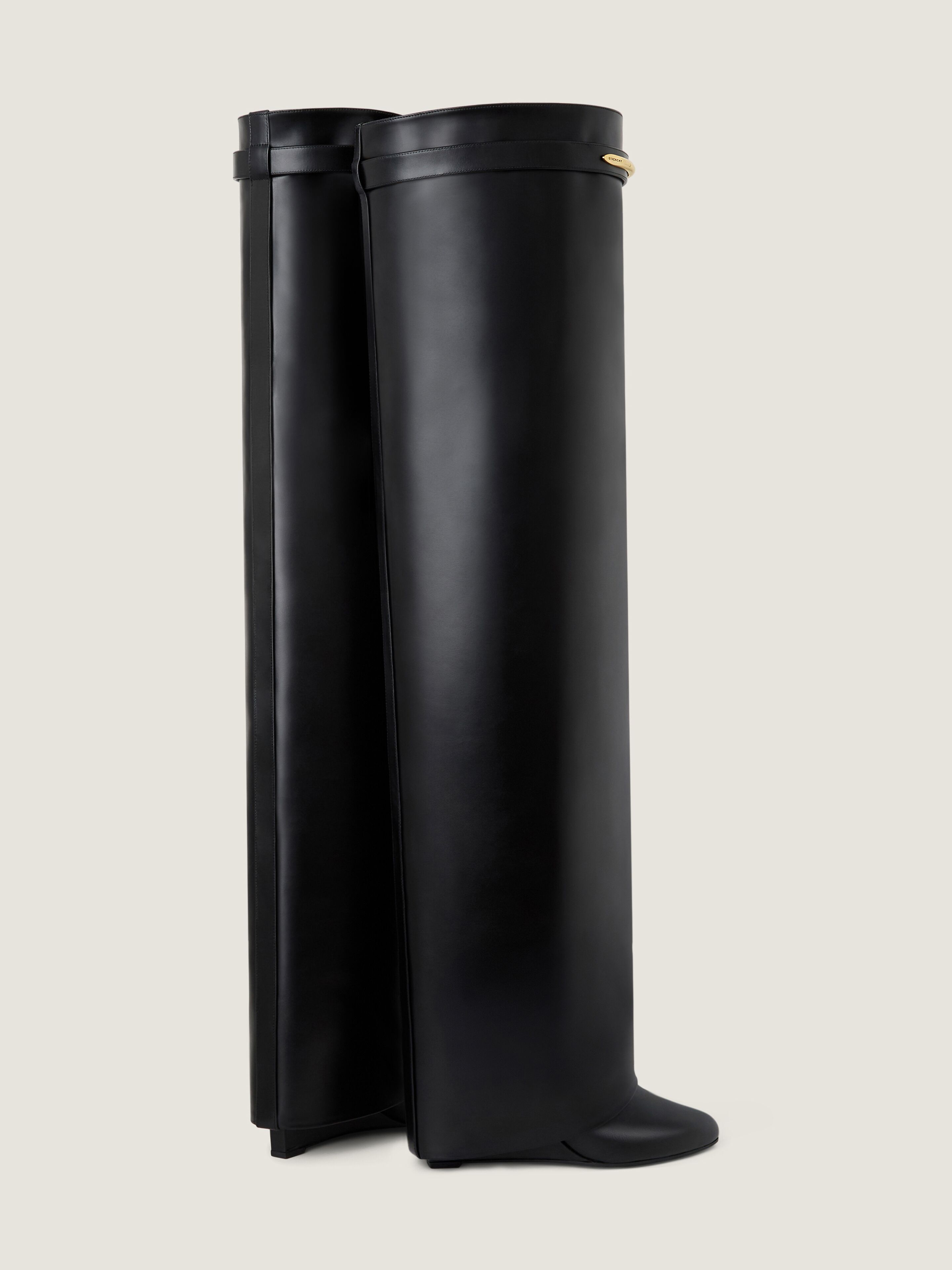 Shark Pinch over-the-knee boots in leather in - black/golden