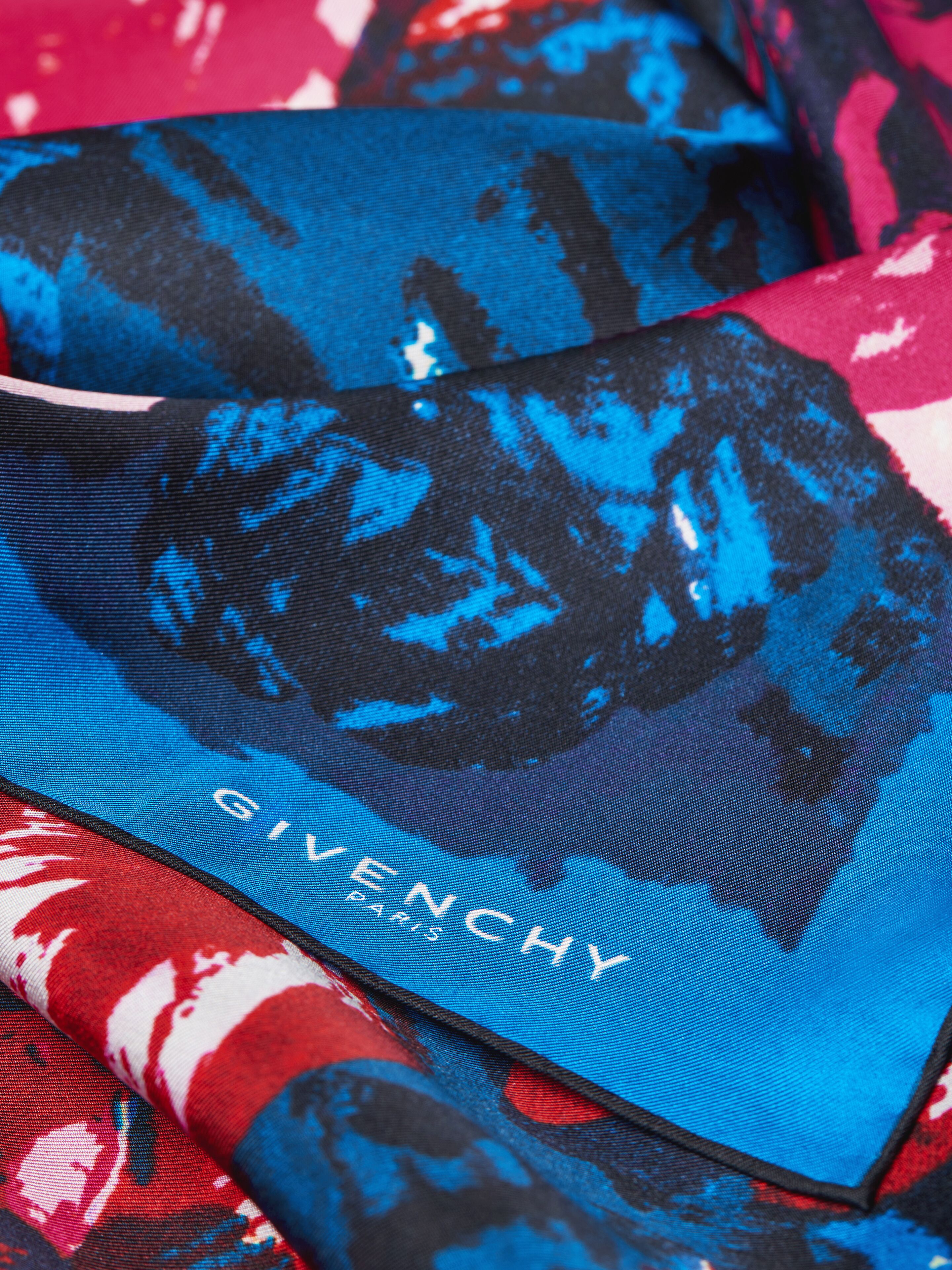 Givenchy シルクスカーフ ベルト タッセルデザイン フローラルプリント シルク スカーフ | Givenchy JP | Givenchy