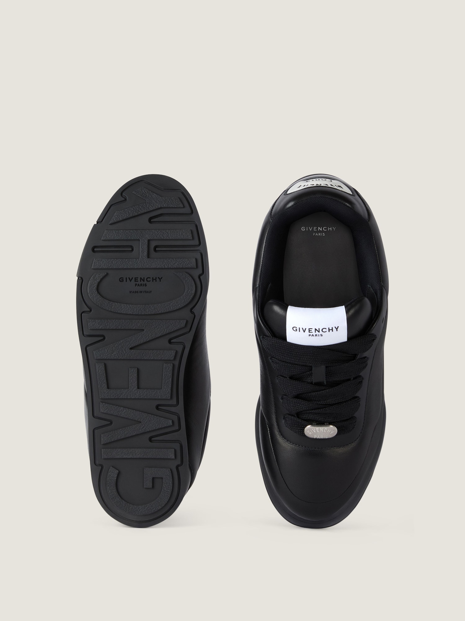 Givenchyパフィヤード ナッパレザー スニーカー - ブラック BH00B7H1YM 