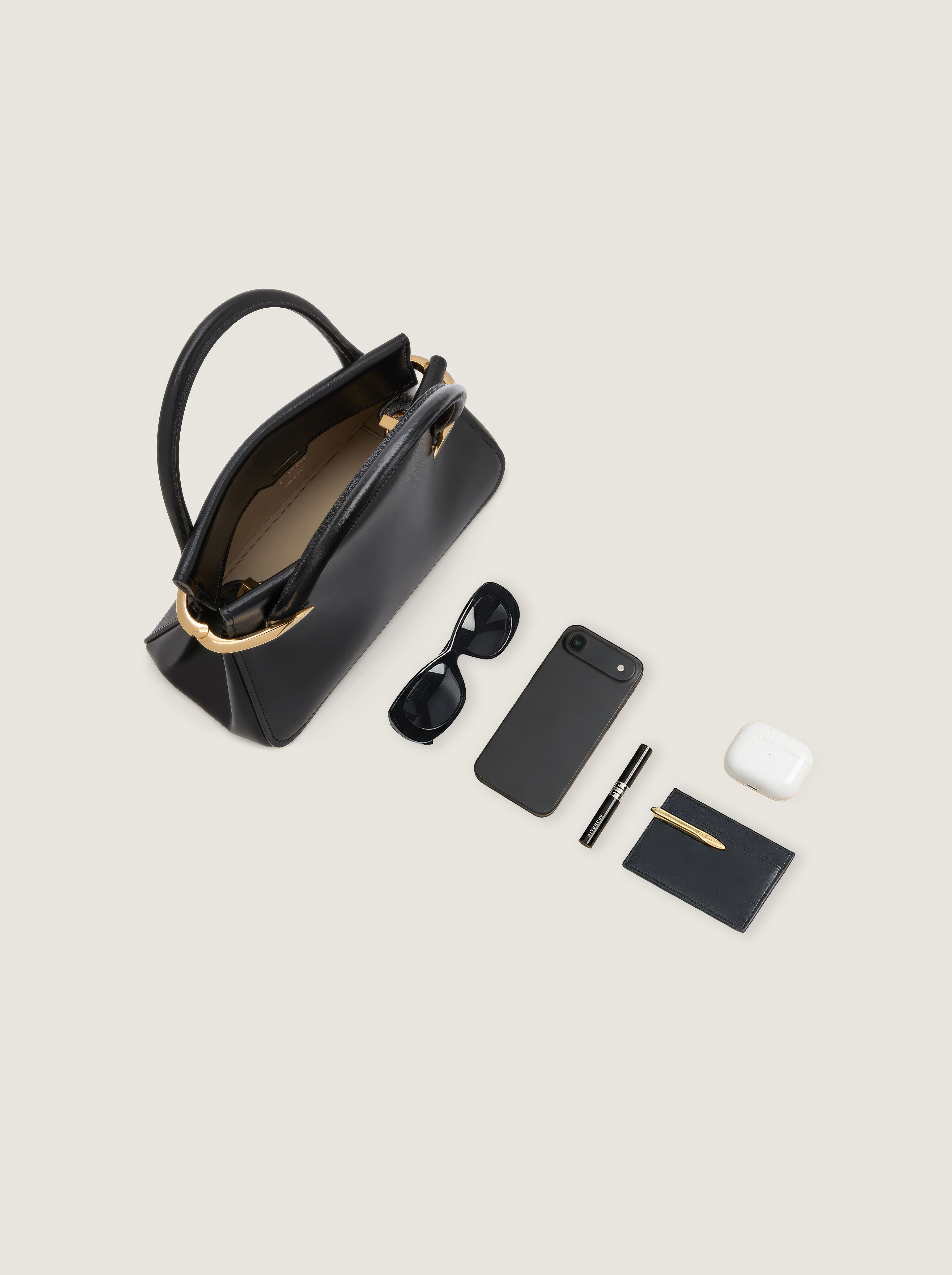 Mini Pinch bag in leather - black in - black - BB515JB2CN-001