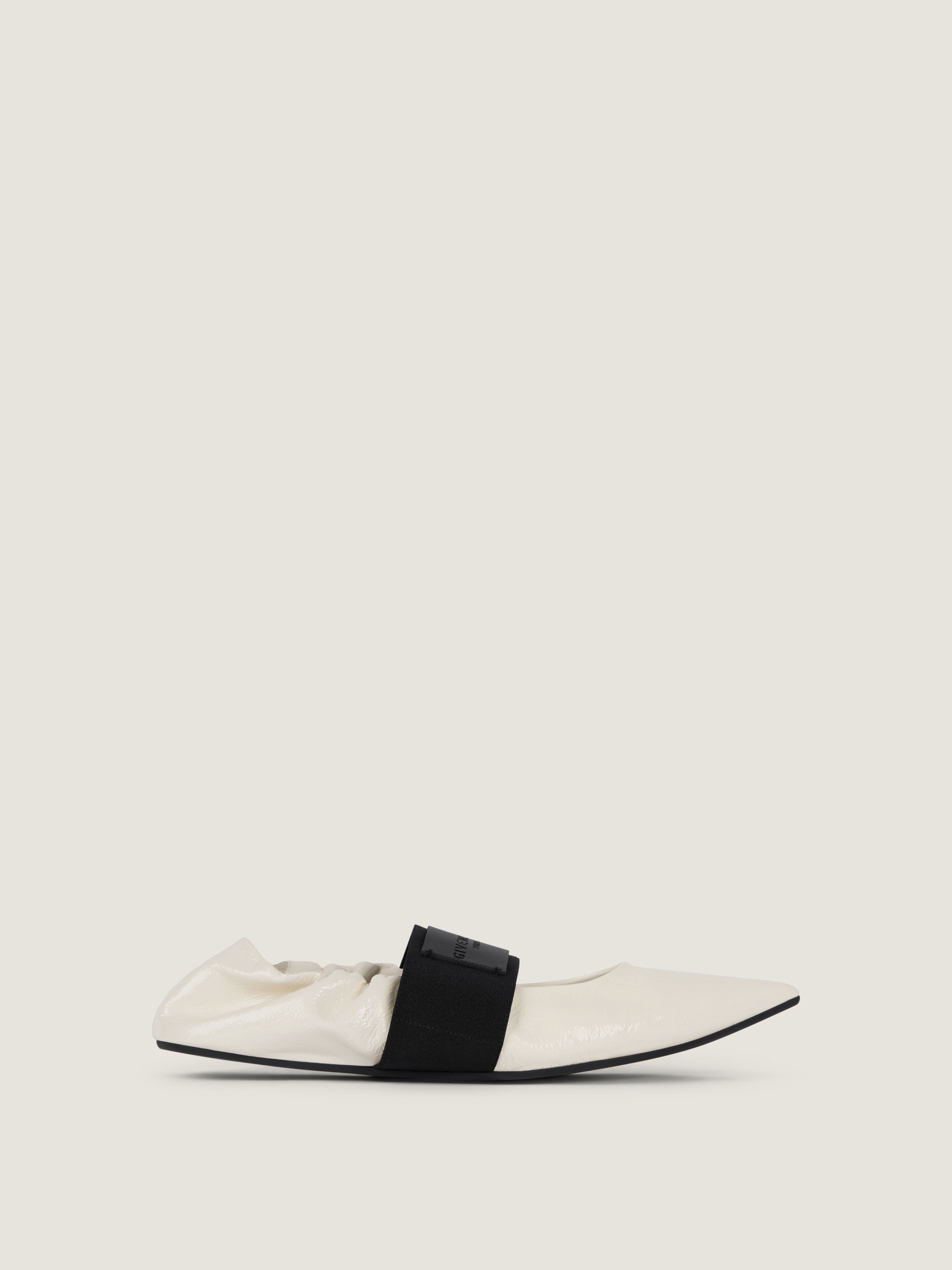 Givenchy Crush Ballerinas In Naplack Leather In White