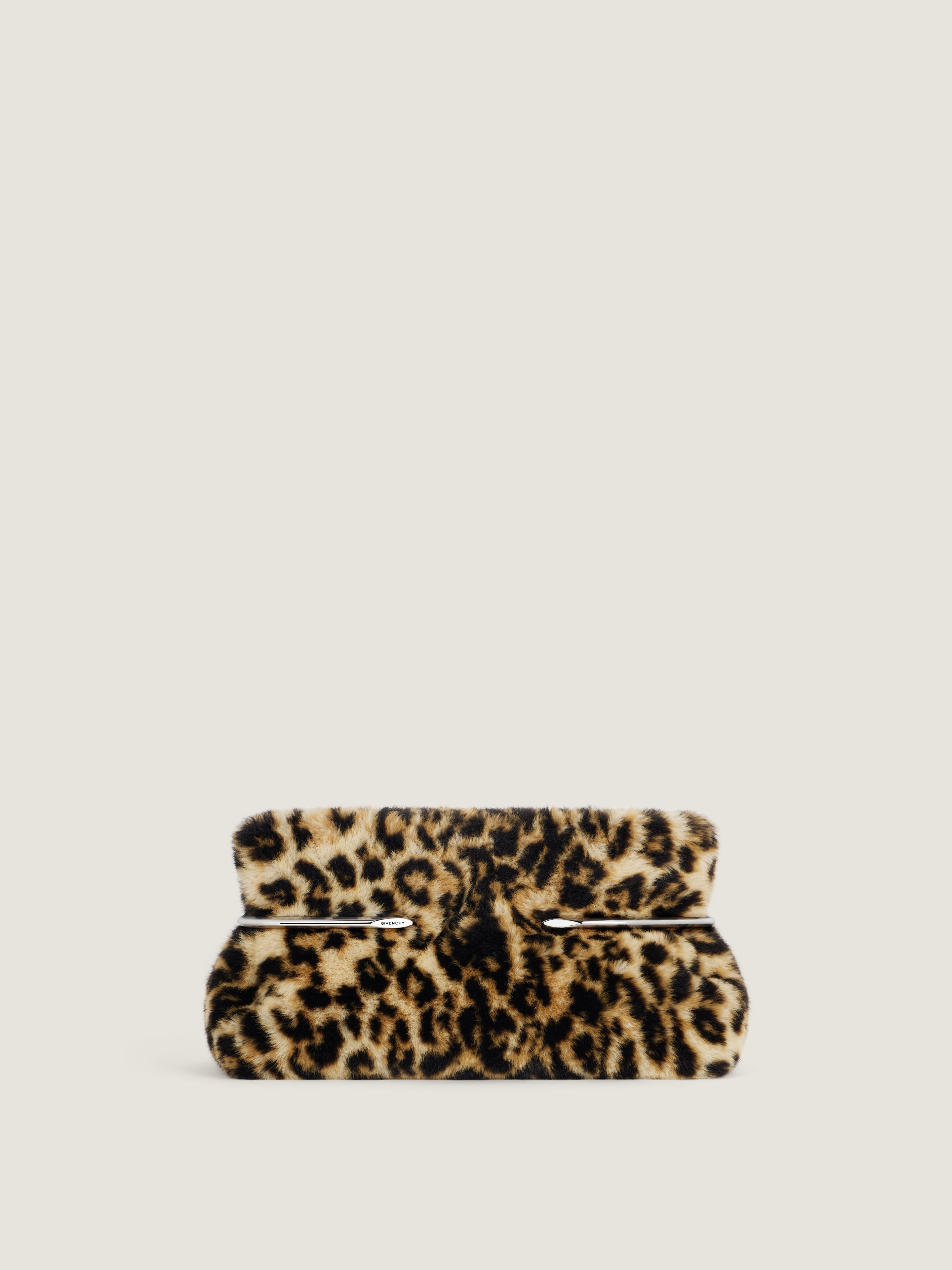 Pinch Soft clutch in leopard shearling-effect in - black/beige